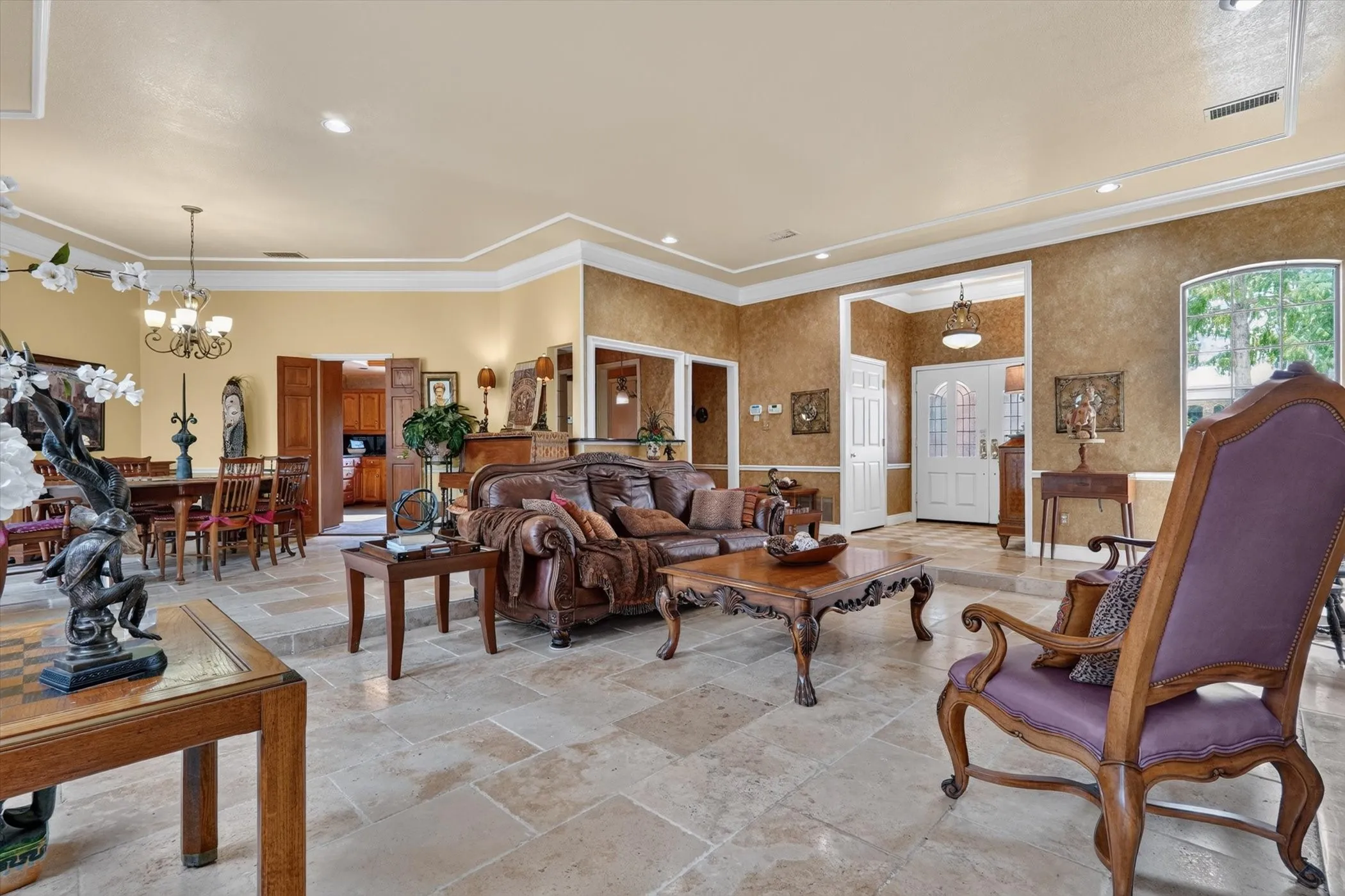Single Family Residence For Rent in Denton County , 2335 Highlands Creek Road, Carrollton, Texas 75007, 4 Bedroom, 5 Bathroom, 3 Garage spaces, 3,508 Sqft, built in 1983, mls#21314082, Real Estate Agent in Carrollton, Homes For Rent in Denton county, Homes For Rent in Carrollton, Realtor in Carrollton Texas, Real Estate Brokerage Independent Realty Texas, Luminita Cordes Realtor