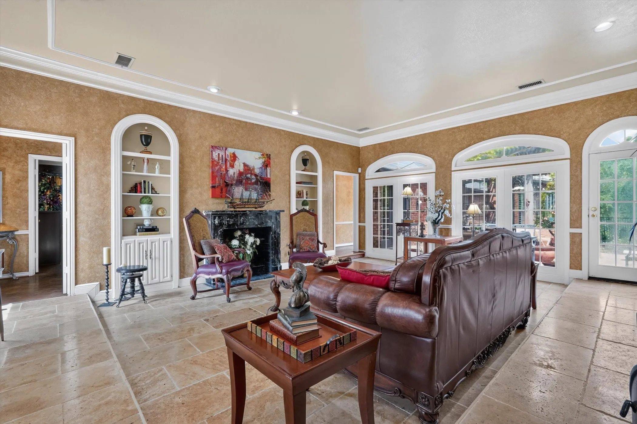 Single Family Residence For Rent in Denton County , 2335 Highlands Creek Road, Carrollton, Texas 75007, 4 Bedroom, 5 Bathroom, 3 Garage spaces, 3,508 Sqft, built in 1983, mls#21314082, Real Estate Agent in Carrollton, Homes For Rent in Denton county, Homes For Rent in Carrollton, Realtor in Carrollton Texas, Real Estate Brokerage Independent Realty Texas, Luminita Cordes Realtor