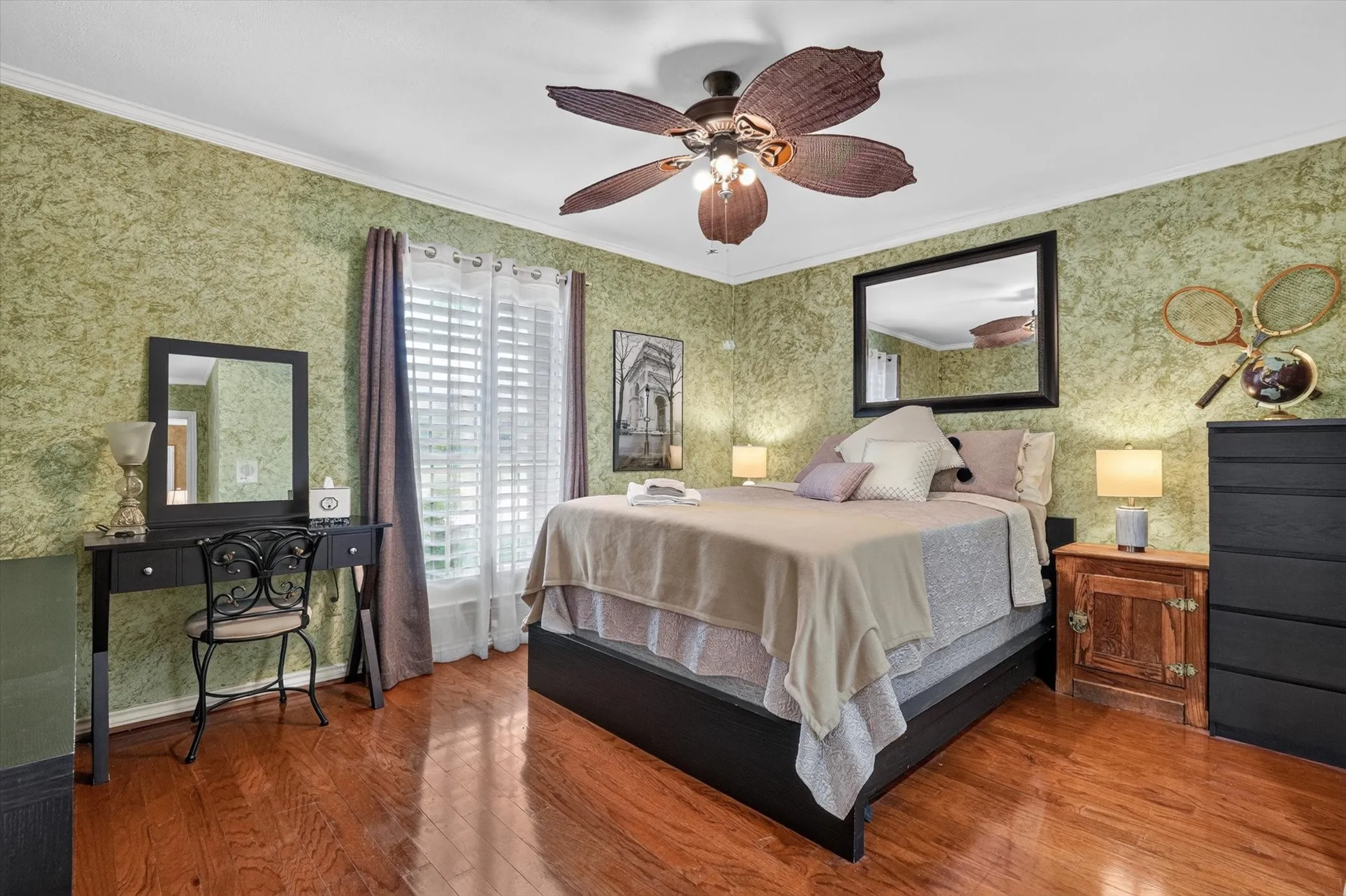 Single Family Residence For Rent in Denton County , 2335 Highlands Creek Road, Carrollton, Texas 75007, 4 Bedroom, 5 Bathroom, 3 Garage spaces, 3,508 Sqft, built in 1983, mls#21314082, Real Estate Agent in Carrollton, Homes For Rent in Denton county, Homes For Rent in Carrollton, Realtor in Carrollton Texas, Real Estate Brokerage Independent Realty Texas, Luminita Cordes Realtor