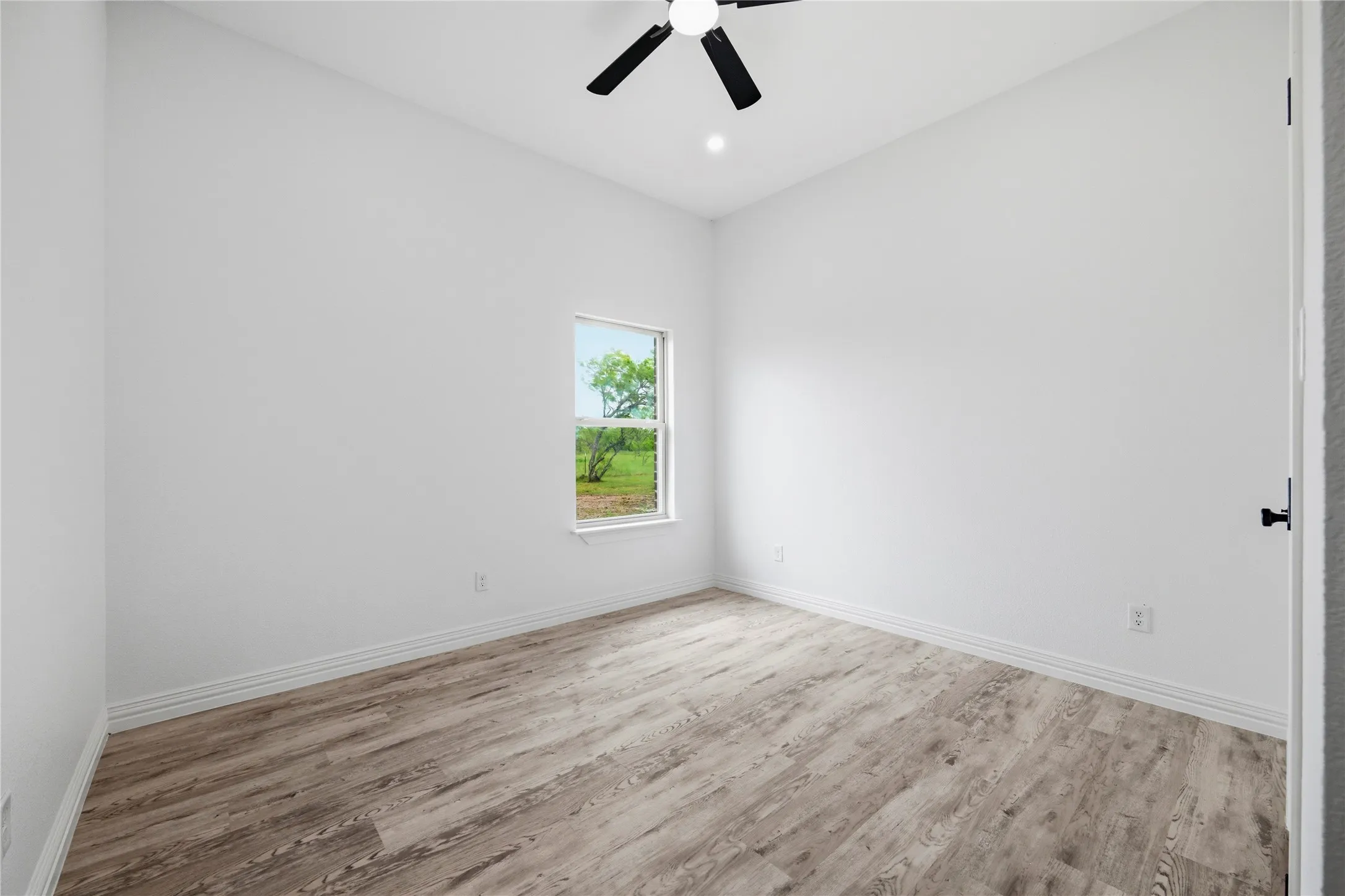Single Family Residence For Sale in Navarro County , 556 Palmito Ranch Road, Corsicana, Texas 75110, 4 Bedroom, 3 Bathroom, 2 Garage spaces, 1,865 Sqft, built in 2026, mls#21315822, Real Estate Agent in Corsicana, Homes For Sale in Navarro county, Homes For Sale in Corsicana, Realtor in Corsicana Texas, Real Estate Brokerage Independent Realty Texas, Luminita Cordes Realtor