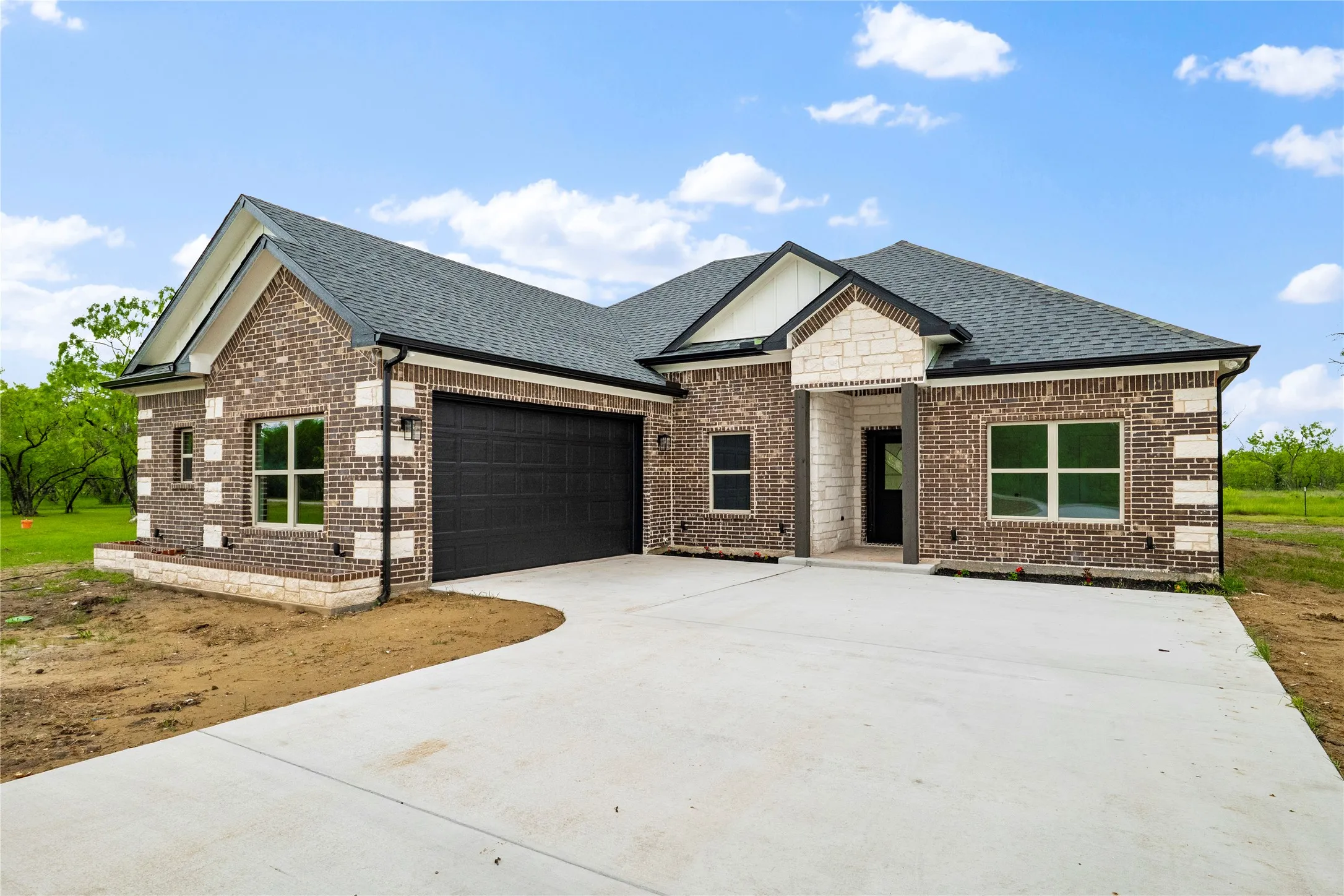 Single Family Residence For Sale in Navarro County , 556 Palmito Ranch Road, Corsicana, Texas 75110, 4 Bedroom, 3 Bathroom, 2 Garage spaces, 1,865 Sqft, built in 2026, mls#21315822, Real Estate Agent in Corsicana, Homes For Sale in Navarro county, Homes For Sale in Corsicana, Realtor in Corsicana Texas, Real Estate Brokerage Independent Realty Texas, Luminita Cordes Realtor