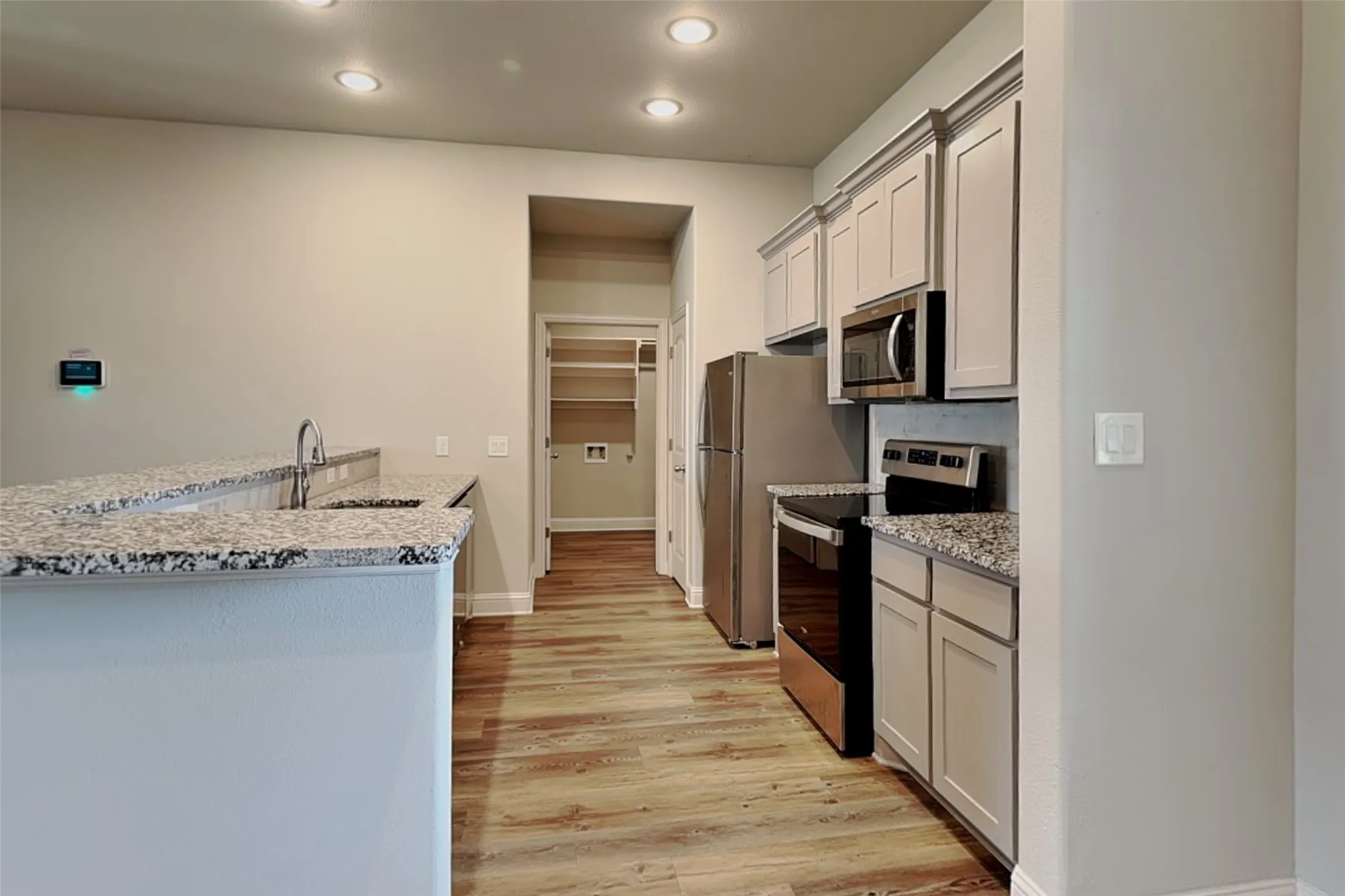 Single Family Residence For Rent in Grayson County , 2902 Orchid Drive, Sherman, Texas 75092, 3 Bedroom, 2 Bathroom, 2 Garage spaces, 1,517 Sqft, built in 2022, mls#21315827, Real Estate Agent in Sherman, Homes For Rent in Grayson county, Homes For Rent in Sherman, Realtor in Sherman Texas, Real Estate Brokerage Independent Realty Texas, Luminita Cordes Realtor
