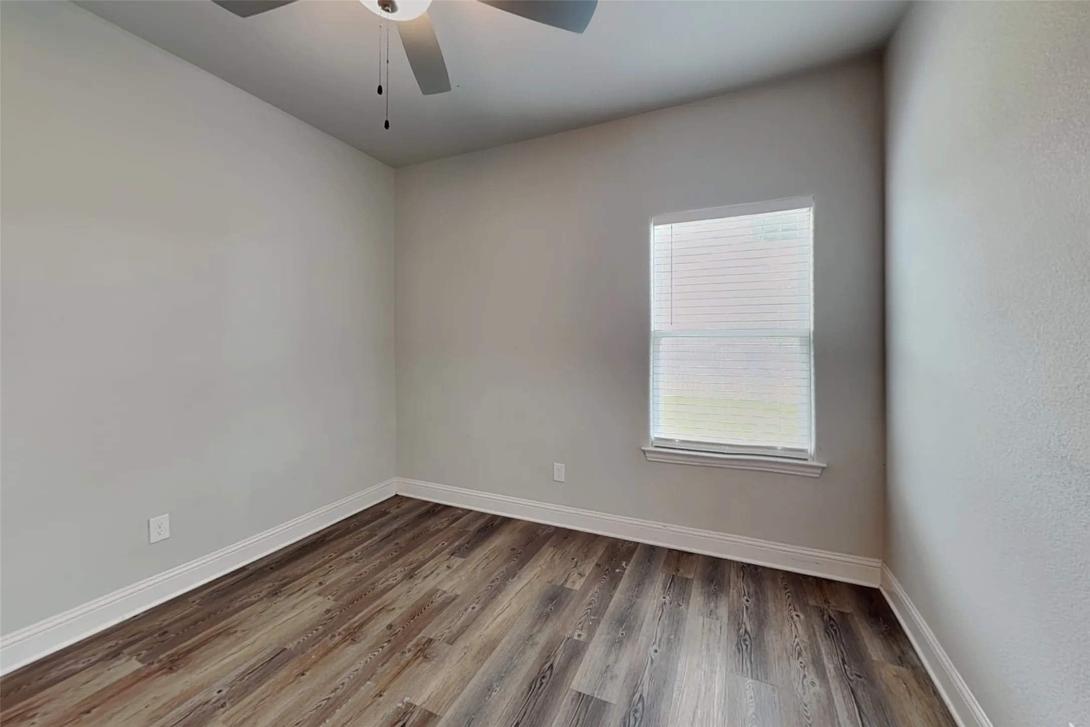 Single Family Residence For Rent in Grayson County , 2902 Orchid Drive, Sherman, Texas 75092, 3 Bedroom, 2 Bathroom, 2 Garage spaces, 1,517 Sqft, built in 2022, mls#21315827, Real Estate Agent in Sherman, Homes For Rent in Grayson county, Homes For Rent in Sherman, Realtor in Sherman Texas, Real Estate Brokerage Independent Realty Texas, Luminita Cordes Realtor