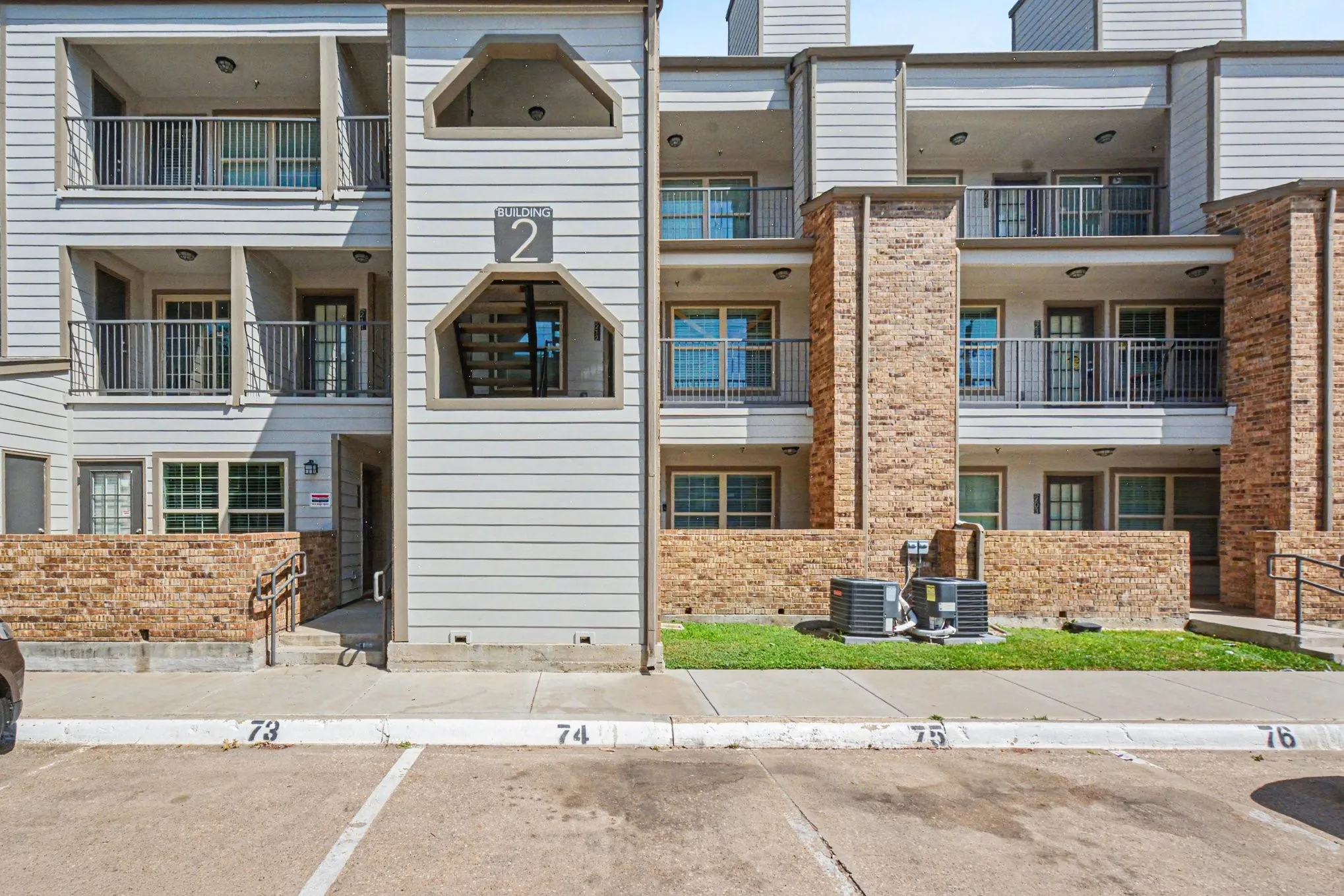 Condominium For Sale in Dallas County , 6108 Abrams Road 213, Dallas, Texas 75231, 1 Bedroom, 1 Bathroom, Garage spaces, 600 Sqft, built in 2021, mls#21314178, Real Estate Agent in Dallas, Homes For Sale in Dallas county, Homes For Sale in Dallas, Realtor in Dallas Texas, Real Estate Brokerage Independent Realty Texas, Luminita Cordes Realtor