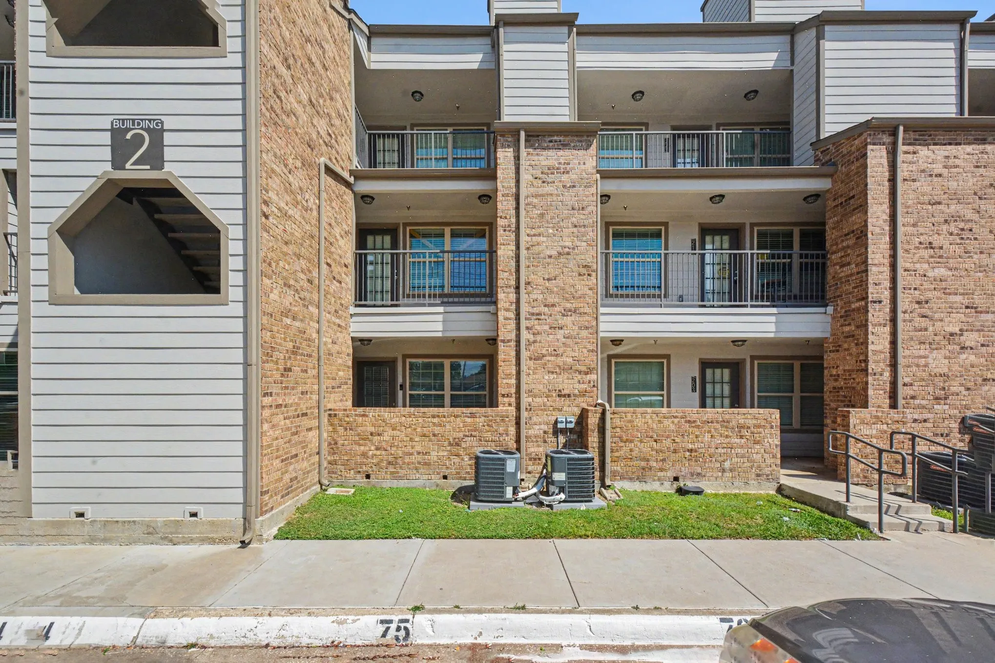 Condominium For Sale in Dallas County , 6108 Abrams Road 213, Dallas, Texas 75231, 1 Bedroom, 1 Bathroom, Garage spaces, 600 Sqft, built in 2021, mls#21314178, Real Estate Agent in Dallas, Homes For Sale in Dallas county, Homes For Sale in Dallas, Realtor in Dallas Texas, Real Estate Brokerage Independent Realty Texas, Luminita Cordes Realtor