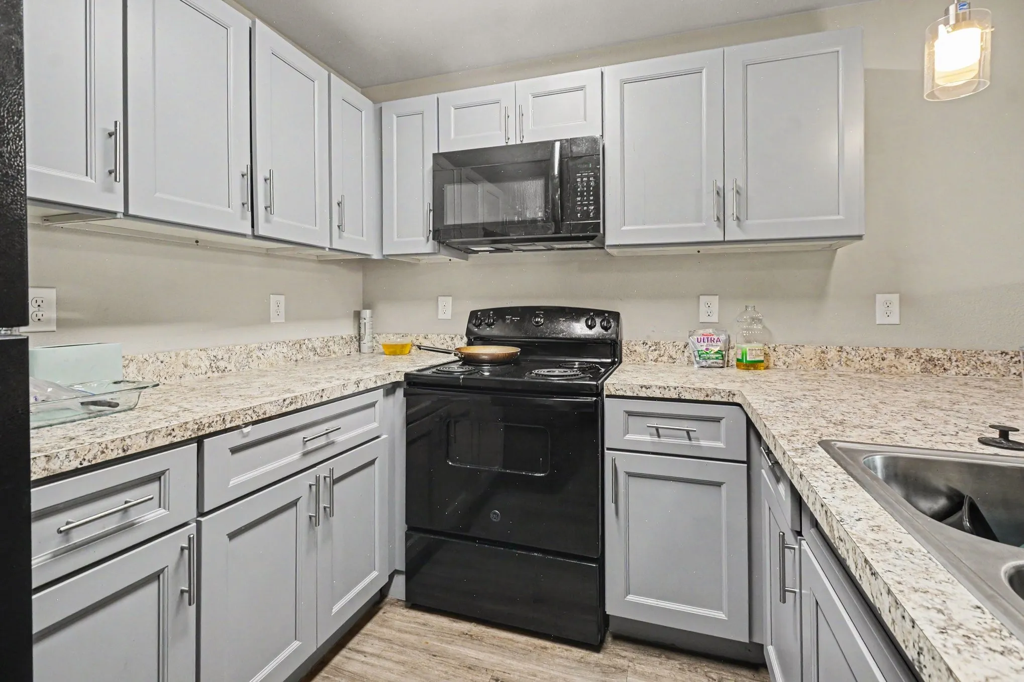 Condominium For Sale in Dallas County , 6108 Abrams Road 213, Dallas, Texas 75231, 1 Bedroom, 1 Bathroom, Garage spaces, 600 Sqft, built in 2021, mls#21314178, Real Estate Agent in Dallas, Homes For Sale in Dallas county, Homes For Sale in Dallas, Realtor in Dallas Texas, Real Estate Brokerage Independent Realty Texas, Luminita Cordes Realtor
