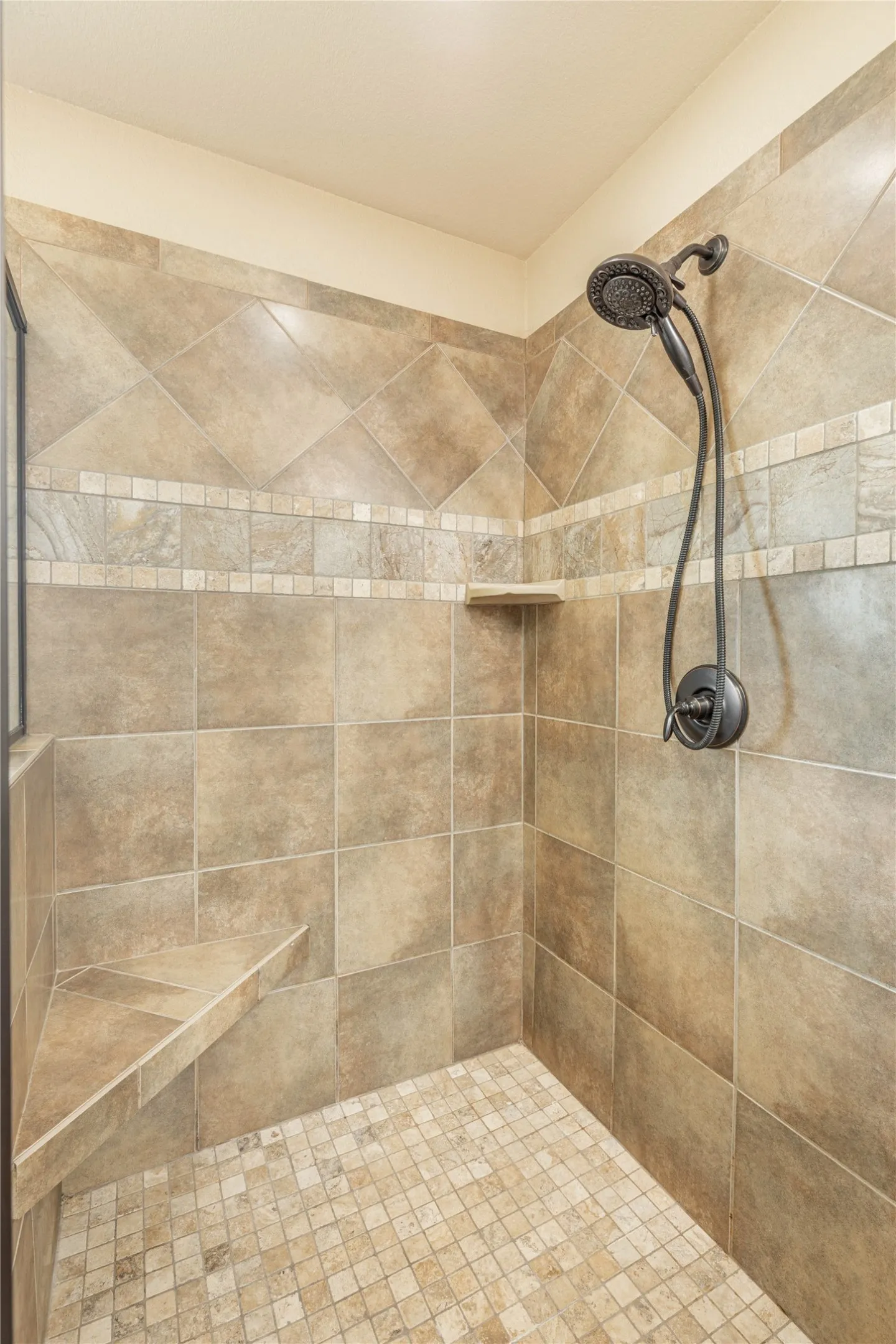 Single Family Residence For Rent in Taylor County , 1326 Briar Cliff Path, Abilene, Texas 79602, 3 Bedroom, 2 Bathroom, 2 Garage spaces, 1,573 Sqft, built in 2013, mls#21315852, Real Estate Agent in Abilene, Homes For Rent in Taylor county, Homes For Rent in Abilene, Realtor in Abilene Texas, Real Estate Brokerage Independent Realty Texas, Luminita Cordes Realtor