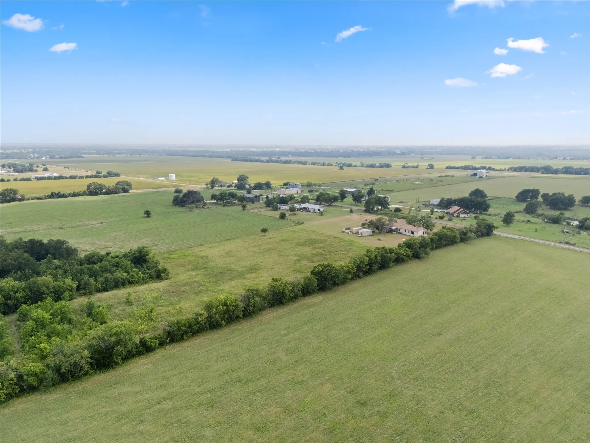 Mobile Home For Sale in Mc Lennan County , 1413 Water Well Road, Lorena, Texas 76655, 4 Bedroom, 2 Bathroom, Garage spaces, 2,128 Sqft, built in 1996, mls#21311909, Real Estate Agent in Lorena, Homes For Sale in Mc Lennan county, Homes For Sale in Lorena, Realtor in Lorena Texas, Real Estate Brokerage Independent Realty Texas, Luminita Cordes Realtor