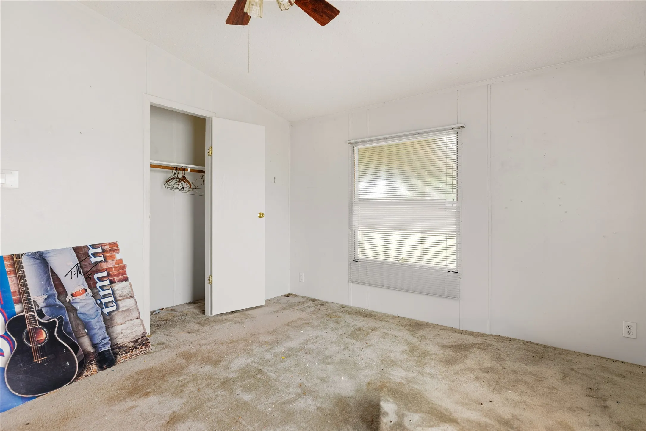 Mobile Home For Sale in Mc Lennan County , 1413 Water Well Road, Lorena, Texas 76655, 4 Bedroom, 2 Bathroom, Garage spaces, 2,128 Sqft, built in 1996, mls#21311909, Real Estate Agent in Lorena, Homes For Sale in Mc Lennan county, Homes For Sale in Lorena, Realtor in Lorena Texas, Real Estate Brokerage Independent Realty Texas, Luminita Cordes Realtor