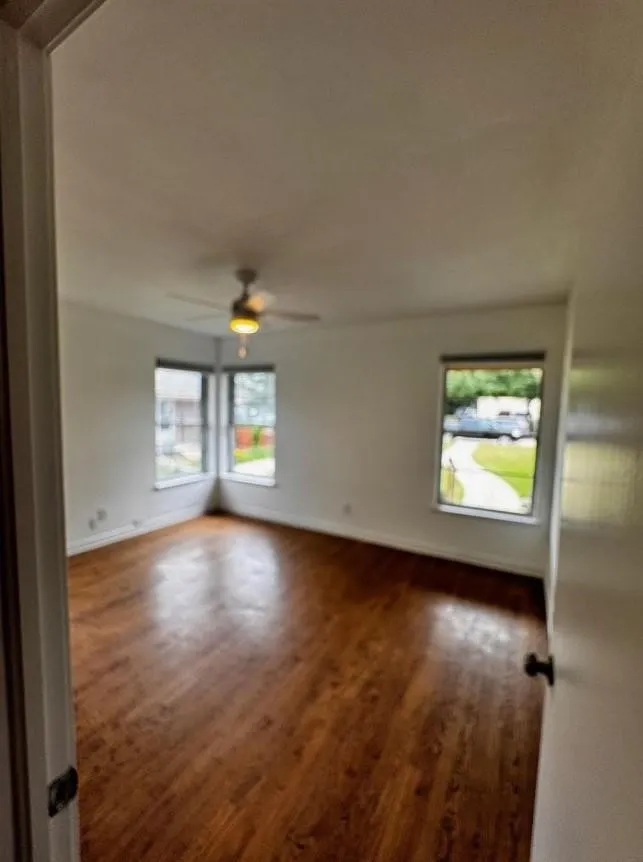 Duplex For Rent in Dallas County , 6225 Saint Moritz Avenue, Dallas, Texas 75214, 2 Bedroom, 1 Bathroom, 1 Garage spaces, 901 Sqft, built in 1950, mls#21315831, Real Estate Agent in Dallas, Homes For Rent in Dallas county, Homes For Rent in Dallas, Realtor in Dallas Texas, Real Estate Brokerage Independent Realty Texas, Luminita Cordes Realtor