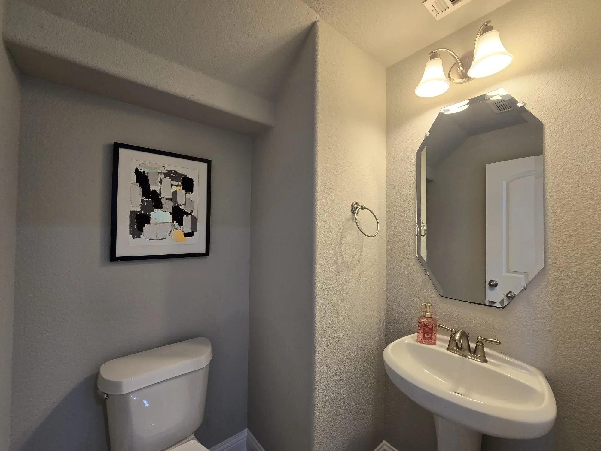 Single Family Residence For Rent in Collin County , 8704 Mccutchins Drive, Mc Kinney, Texas 75070, 4 Bedroom, 3 Bathroom, 2 Garage spaces, 2,359 Sqft, built in 2016, mls#21315777, Real Estate Agent in Mc Kinney, Homes For Rent in Collin county, Homes For Rent in Mc Kinney, Realtor in Mc Kinney Texas, Real Estate Brokerage Independent Realty Texas, Luminita Cordes Realtor