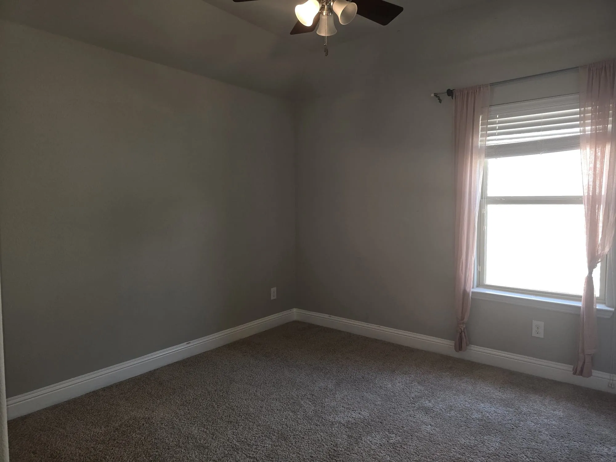 Single Family Residence For Rent in Collin County , 8704 Mccutchins Drive, Mc Kinney, Texas 75070, 4 Bedroom, 3 Bathroom, 2 Garage spaces, 2,359 Sqft, built in 2016, mls#21315777, Real Estate Agent in Mc Kinney, Homes For Rent in Collin county, Homes For Rent in Mc Kinney, Realtor in Mc Kinney Texas, Real Estate Brokerage Independent Realty Texas, Luminita Cordes Realtor