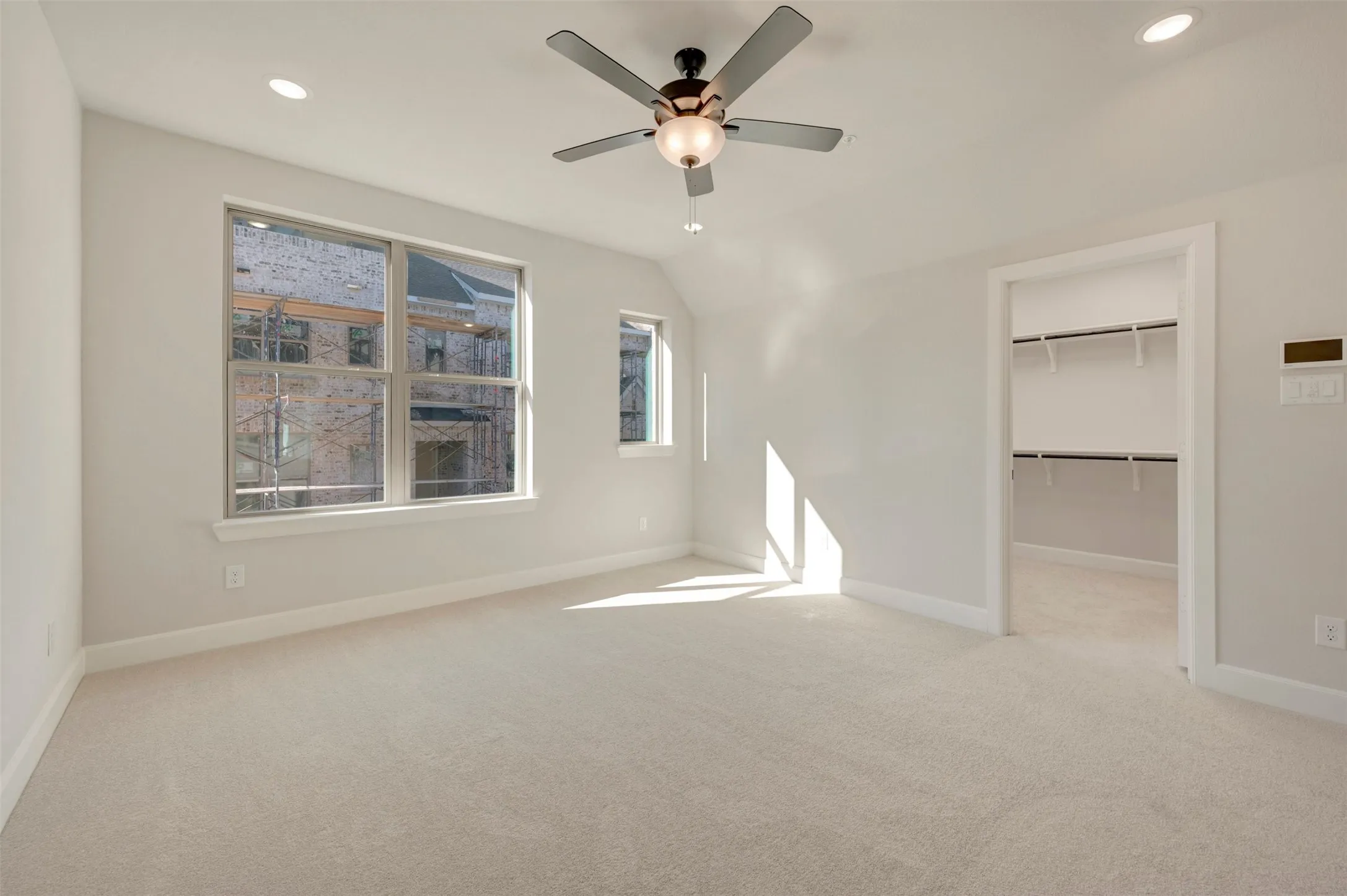 Soft carpeting throughout the room