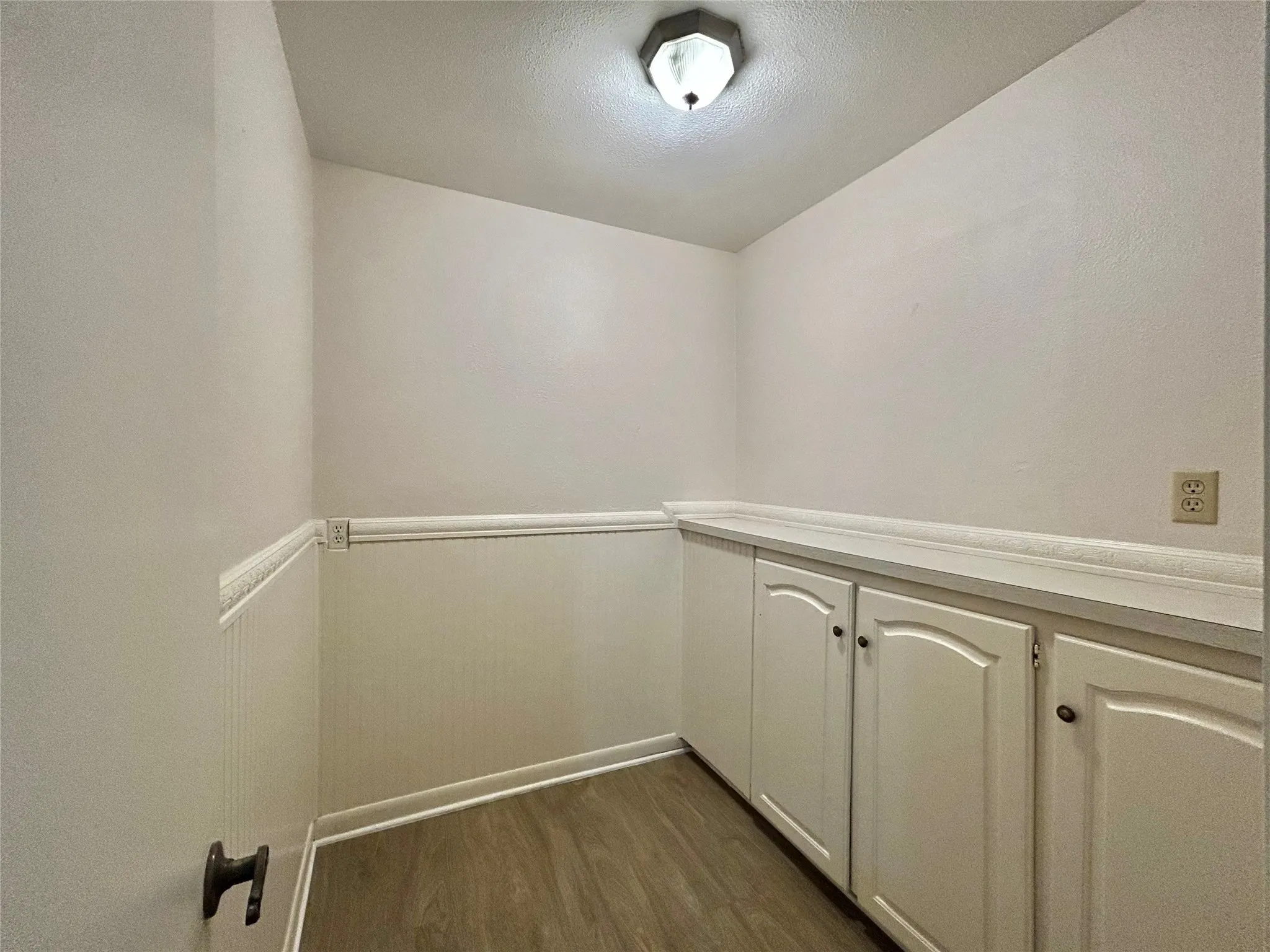 Single Family Residence For Rent in Tarrant County , 6209 Gayle Drive, North Richland Hills, Texas 76180, 3 Bedroom, 2 Bathroom, 2 Garage spaces, 1,680 Sqft, built in 1977, mls#21315907, Real Estate Agent in North Richland Hills, Homes For Rent in Tarrant county, Homes For Rent in North Richland Hills, Realtor in North Richland Hills Texas, Real Estate Brokerage Independent Realty Texas, Luminita Cordes Realtor
