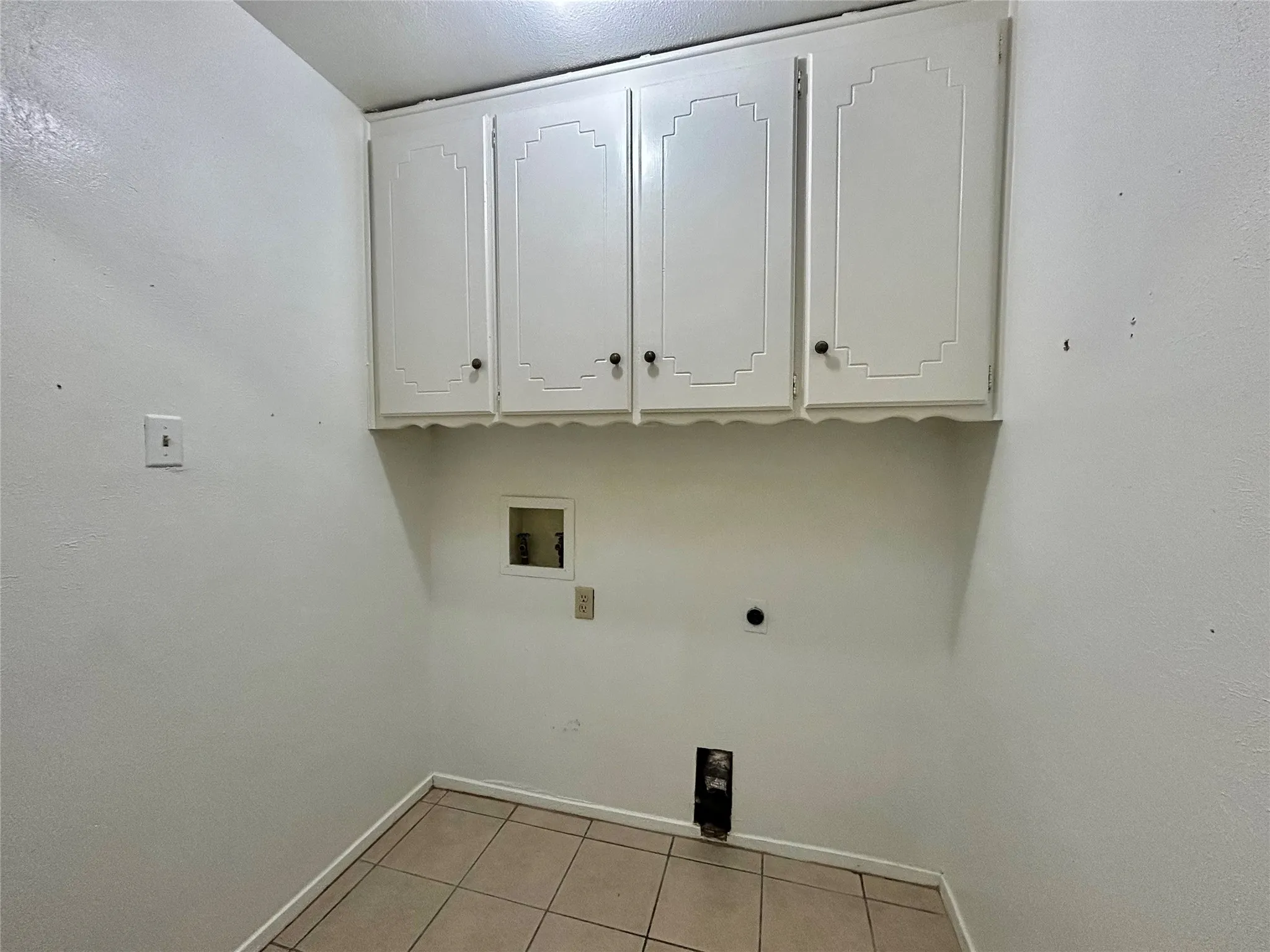 Single Family Residence For Rent in Tarrant County , 6209 Gayle Drive, North Richland Hills, Texas 76180, 3 Bedroom, 2 Bathroom, 2 Garage spaces, 1,680 Sqft, built in 1977, mls#21315907, Real Estate Agent in North Richland Hills, Homes For Rent in Tarrant county, Homes For Rent in North Richland Hills, Realtor in North Richland Hills Texas, Real Estate Brokerage Independent Realty Texas, Luminita Cordes Realtor