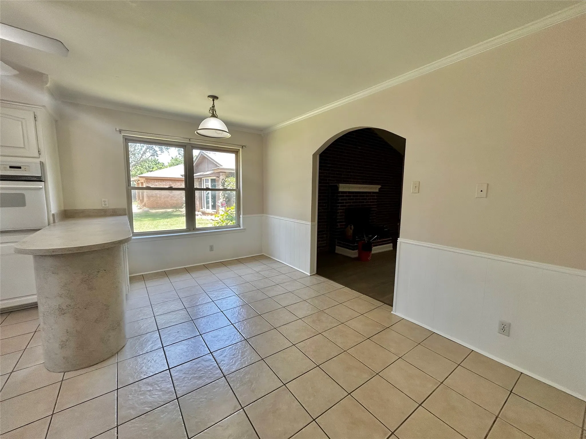 Single Family Residence For Rent in Tarrant County , 6209 Gayle Drive, North Richland Hills, Texas 76180, 3 Bedroom, 2 Bathroom, 2 Garage spaces, 1,680 Sqft, built in 1977, mls#21315907, Real Estate Agent in North Richland Hills, Homes For Rent in Tarrant county, Homes For Rent in North Richland Hills, Realtor in North Richland Hills Texas, Real Estate Brokerage Independent Realty Texas, Luminita Cordes Realtor