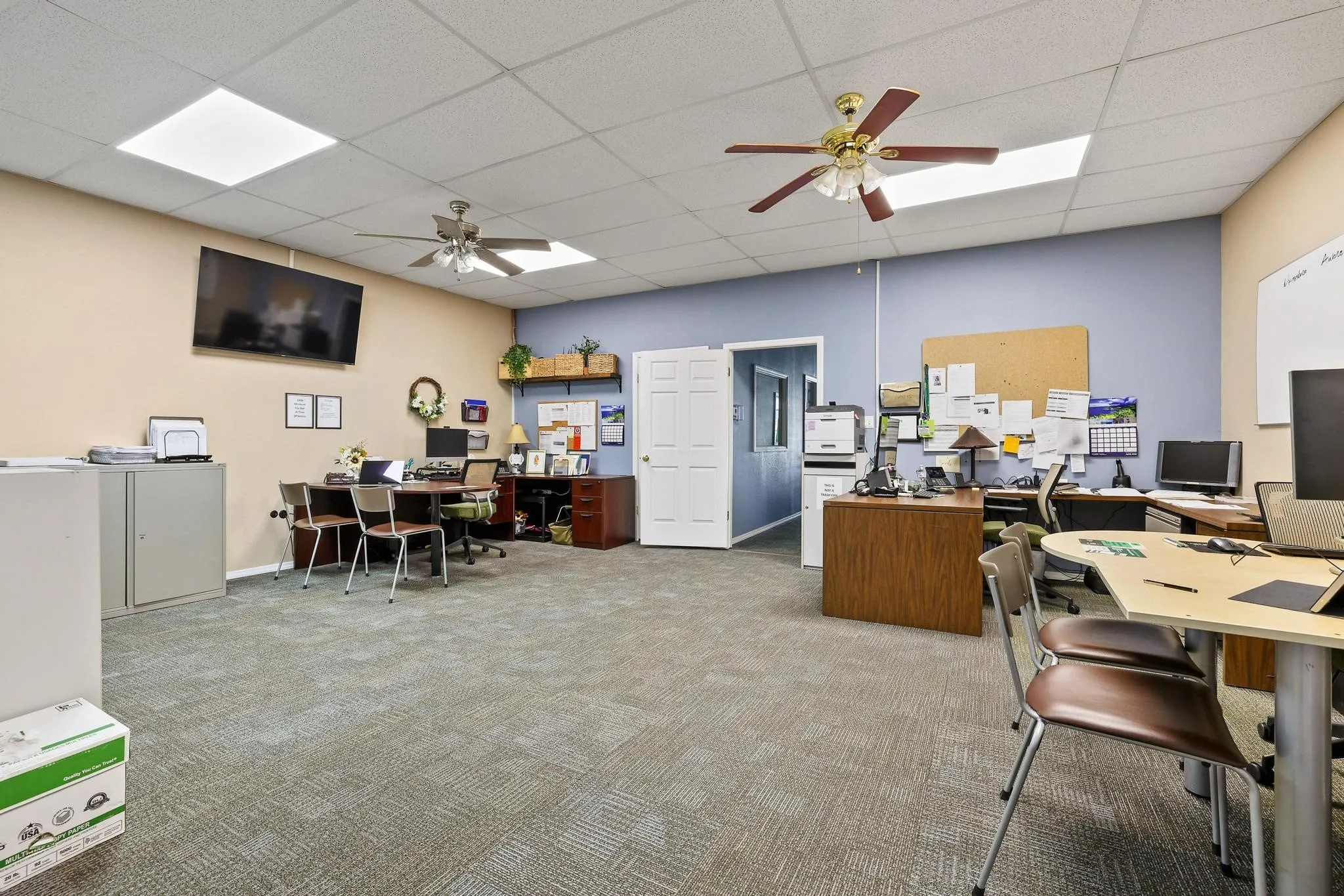Business For Sale in Grayson County , 112 E Main Street, Whitesboro, Texas 76273, 0, 0, Garage spaces, 3,655 Sqft, built in 0, mls#21315844, Real Estate Agent in Whitesboro, Homes For Sale in Grayson county, Homes For Sale in Whitesboro, Realtor in Whitesboro Texas, Real Estate Brokerage Independent Realty Texas, Luminita Cordes Realtor