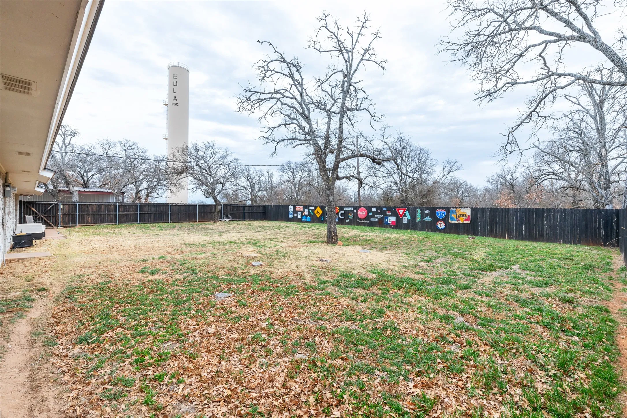 Single Family Residence For Sale in Callahan County , 9259 County Road 258, Clyde, Texas 79510, 4 Bedroom, 3 Bathroom, Garage spaces, 2,156 Sqft, built in 1977, mls#21315874, Real Estate Agent in Clyde, Homes For Sale in Callahan county, Homes For Sale in Clyde, Realtor in Clyde Texas, Real Estate Brokerage Independent Realty Texas, Luminita Cordes Realtor