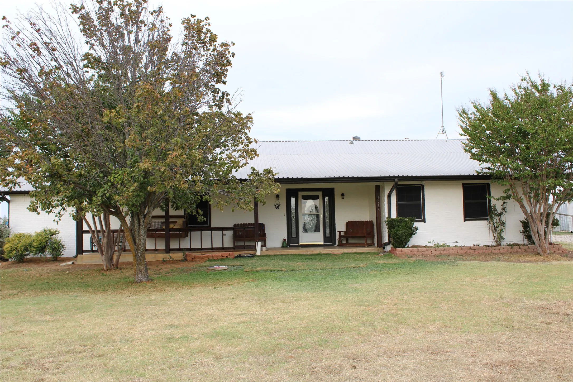 Single Family Residence For Sale in Parker County , 9612 West Highway 199, Poolville, Texas 76487, 3 Bedrooms, 2 Bathrooms, 2 Garage spaces, 1,620 Sqft, built in 2000, Price $549,000, mls#21315949, Real Estate Agent in Poolville, Homes For Sale in Parker county, Homes For Sale in Poolville, Realtor in Poolville Texas, Real Estate Brokerage Independent Realty Texas, Luminita Cordes Realtor