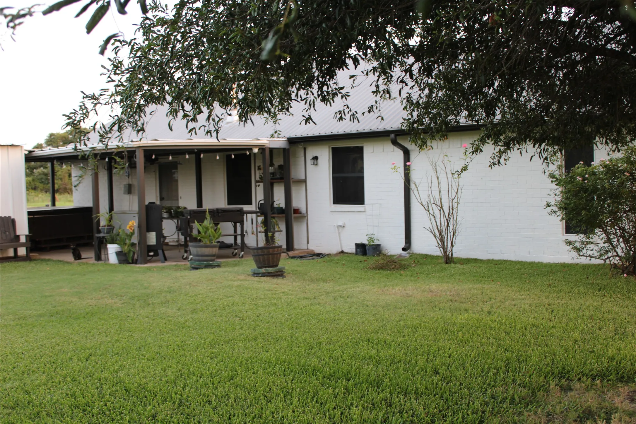 Single Family Residence For Sale in Parker County , 9612 West Highway 199, Poolville, Texas 76487, 3 Bedrooms, 2 Bathrooms, 2 Garage spaces, 1,620 Sqft, built in 2000, Price $549,000, mls#21315949, Real Estate Agent in Poolville, Homes For Sale in Parker county, Homes For Sale in Poolville, Realtor in Poolville Texas, Real Estate Brokerage Independent Realty Texas, Luminita Cordes Realtor