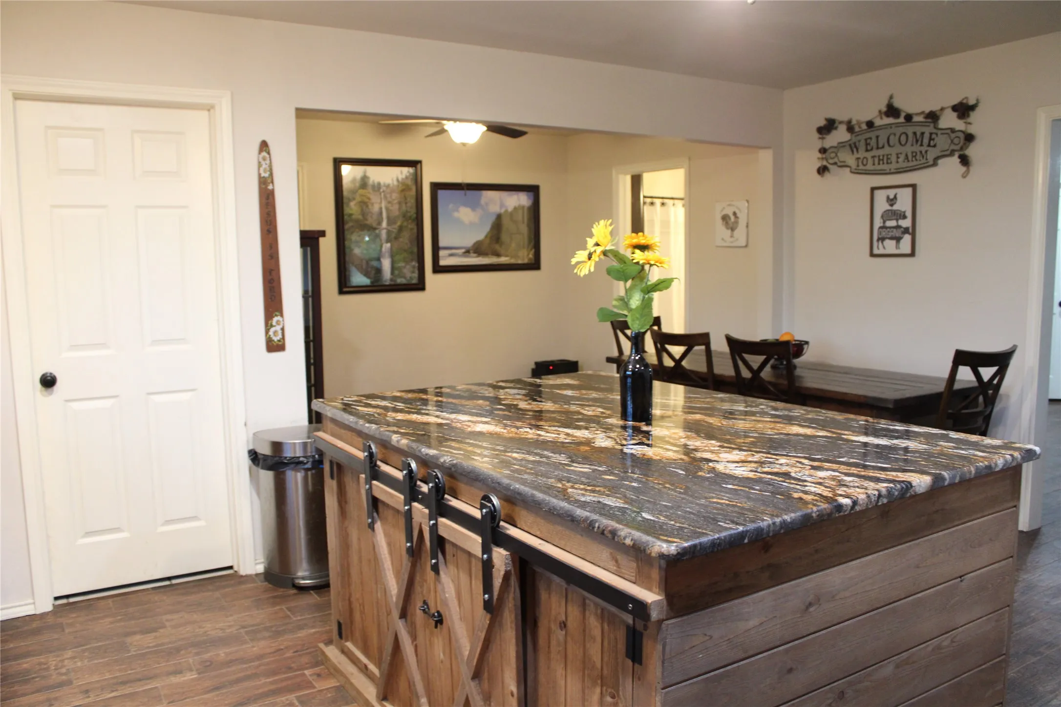 Single Family Residence For Sale in Parker County , 9612 West Highway 199, Poolville, Texas 76487, 3 Bedrooms, 2 Bathrooms, 2 Garage spaces, 1,620 Sqft, built in 2000, Price $549,000, mls#21315949, Real Estate Agent in Poolville, Homes For Sale in Parker county, Homes For Sale in Poolville, Realtor in Poolville Texas, Real Estate Brokerage Independent Realty Texas, Luminita Cordes Realtor