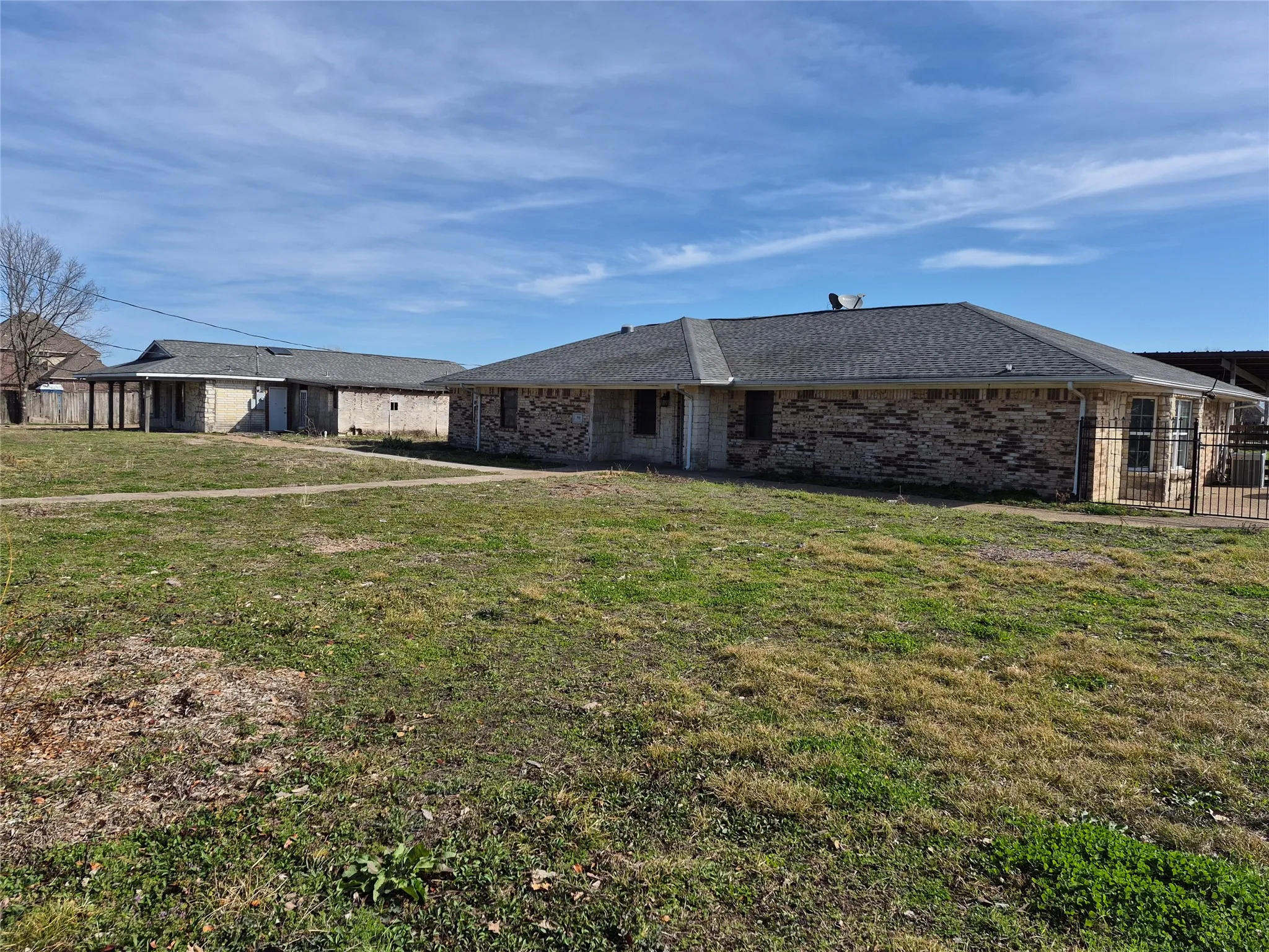 Single Family Residence For Sale in Collin County , 308 Alanis Drive, Wylie, Texas 75098, 0, 0, Garage spaces, 2,499 Sqft, built in 1981, mls#21314755, Real Estate Agent in Wylie, Homes For Sale in Collin county, Homes For Sale in Wylie, Realtor in Wylie Texas, Real Estate Brokerage Independent Realty Texas, Luminita Cordes Realtor