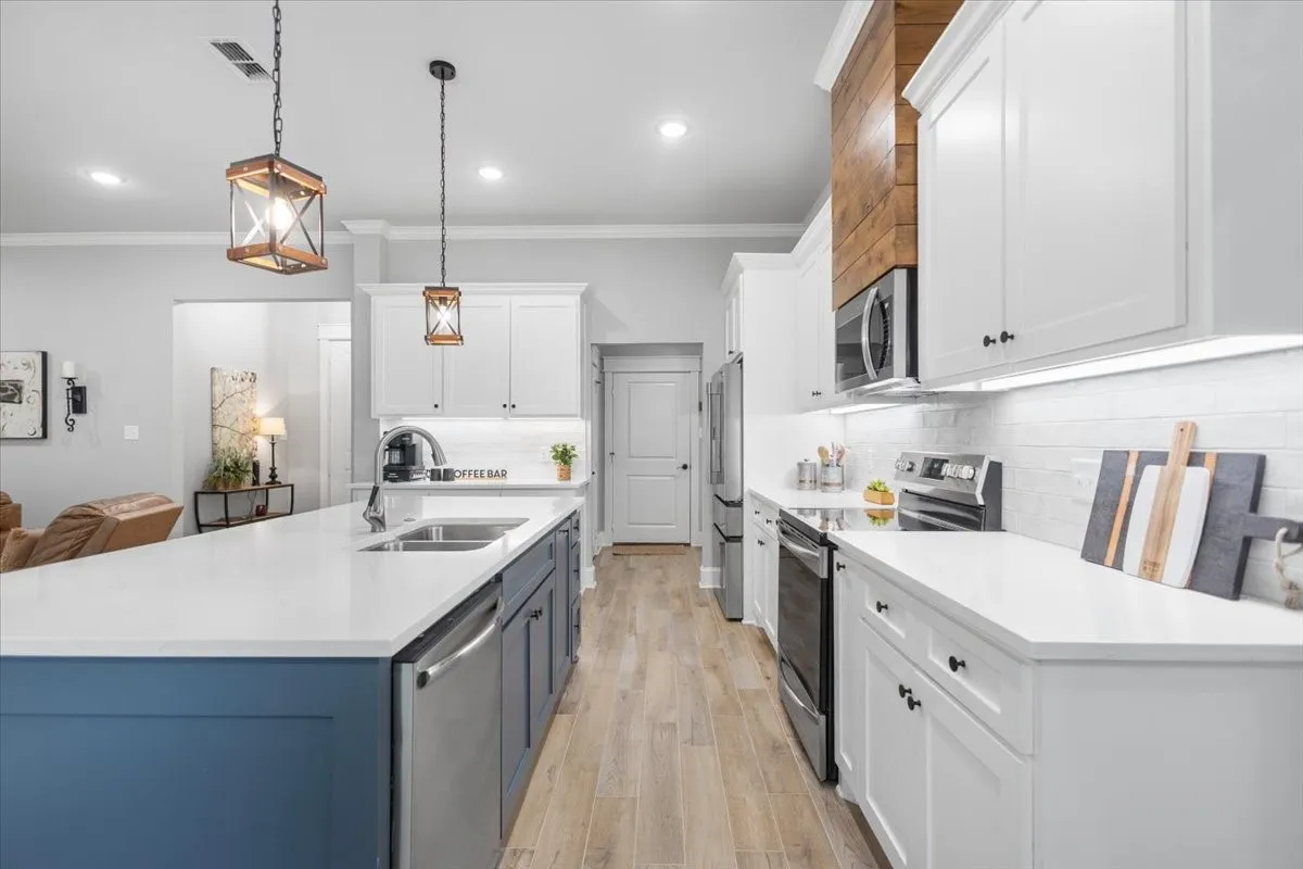 Single Family Residence For Sale in Smith County , 1627 Orchard Lane, Hideaway, Texas 75771, 3 Bedroom, 2 Bathroom, 2 Garage spaces, 1,865 Sqft, built in 2023, mls#21315921, Real Estate Agent in Hideaway, Homes For Sale in Smith county, Homes For Sale in Hideaway, Realtor in Hideaway Texas, Real Estate Brokerage Independent Realty Texas, Luminita Cordes Realtor