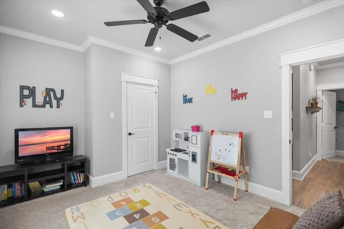 Single Family Residence For Sale in Smith County , 1627 Orchard Lane, Hideaway, Texas 75771, 3 Bedroom, 2 Bathroom, 2 Garage spaces, 1,865 Sqft, built in 2023, mls#21315921, Real Estate Agent in Hideaway, Homes For Sale in Smith county, Homes For Sale in Hideaway, Realtor in Hideaway Texas, Real Estate Brokerage Independent Realty Texas, Luminita Cordes Realtor