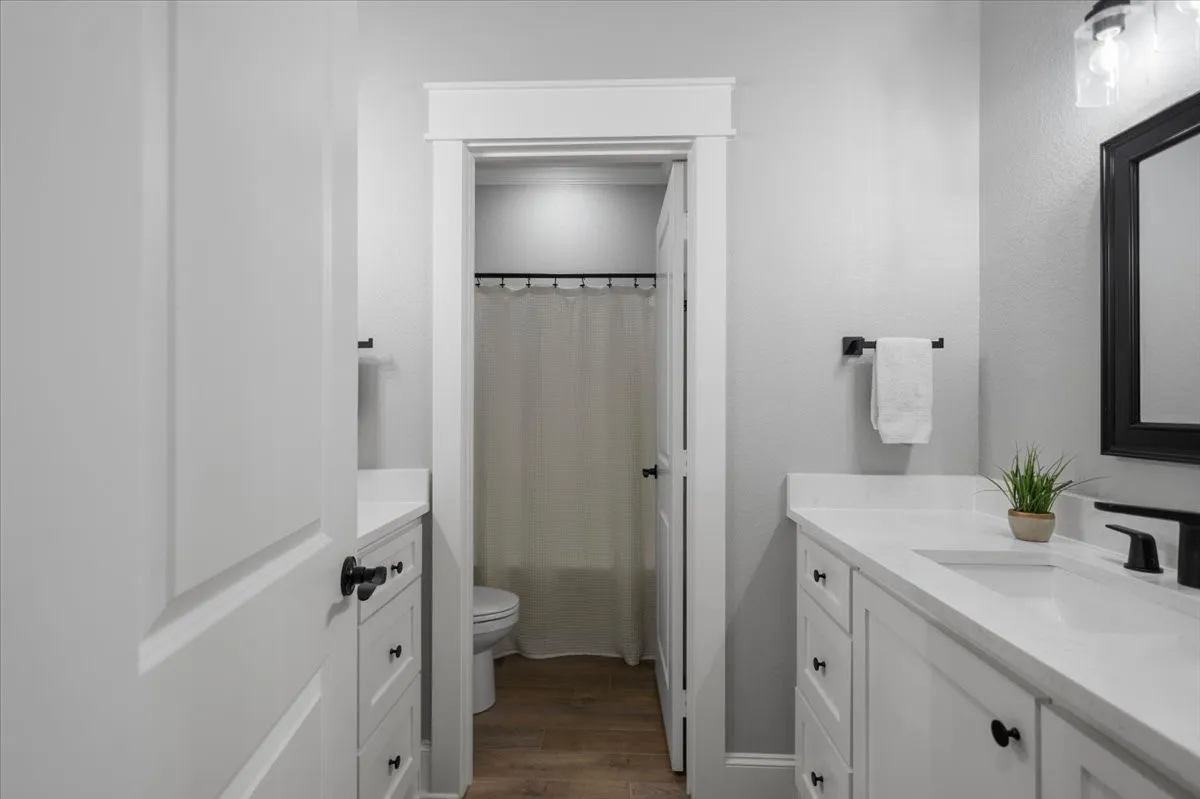 Single Family Residence For Sale in Smith County , 1627 Orchard Lane, Hideaway, Texas 75771, 3 Bedroom, 2 Bathroom, 2 Garage spaces, 1,865 Sqft, built in 2023, mls#21315921, Real Estate Agent in Hideaway, Homes For Sale in Smith county, Homes For Sale in Hideaway, Realtor in Hideaway Texas, Real Estate Brokerage Independent Realty Texas, Luminita Cordes Realtor