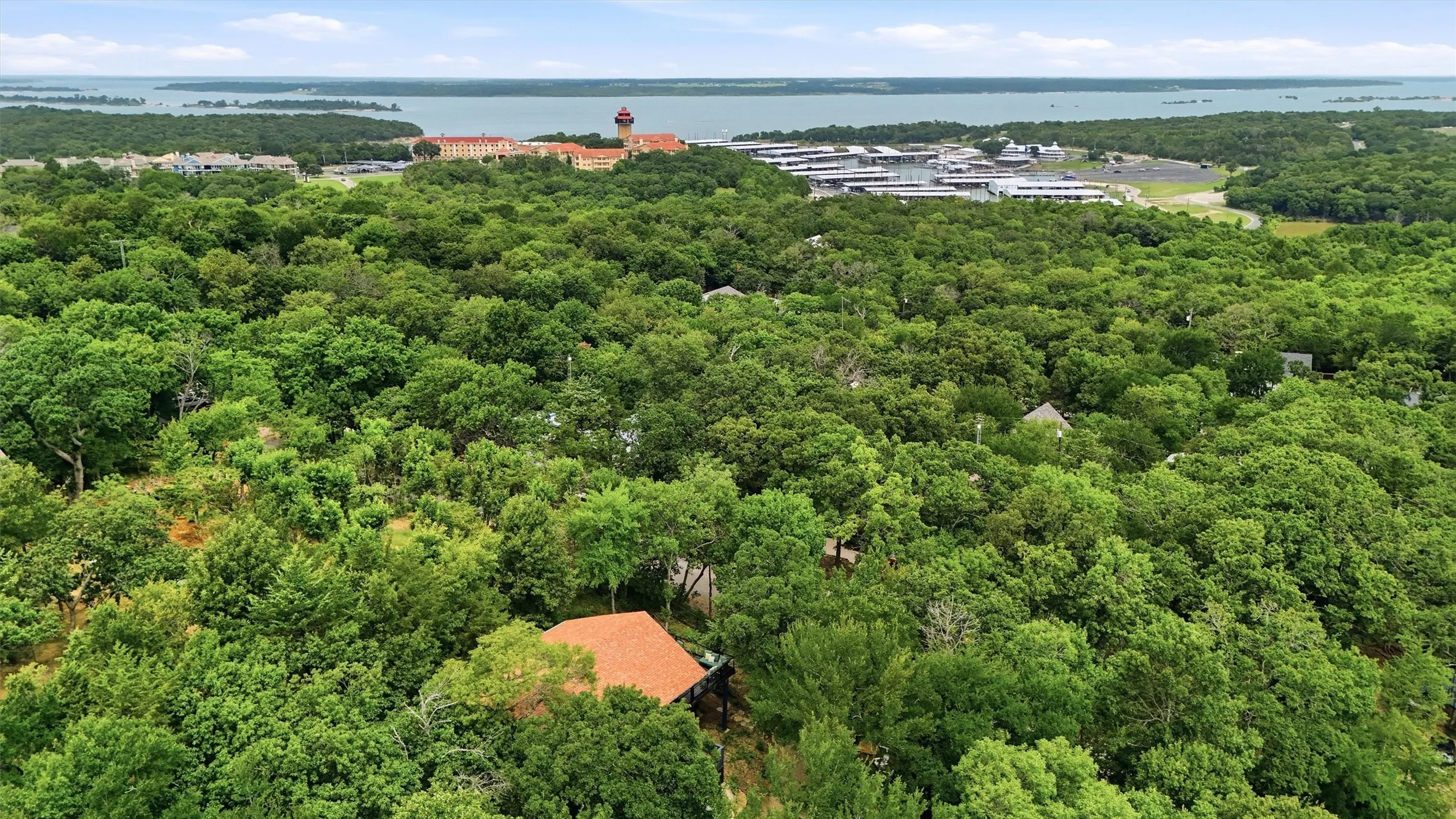 Single Family Residence For Sale in Grayson County , 130 Spanish Trail, Pottsboro, Texas 75076, 3 Bedroom, 2 Bathroom, Garage spaces, 1,935 Sqft, built in 1961, mls#21315900, Real Estate Agent in Pottsboro, Homes For Sale in Grayson county, Homes For Sale in Pottsboro, Realtor in Pottsboro Texas, Real Estate Brokerage Independent Realty Texas, Luminita Cordes Realtor