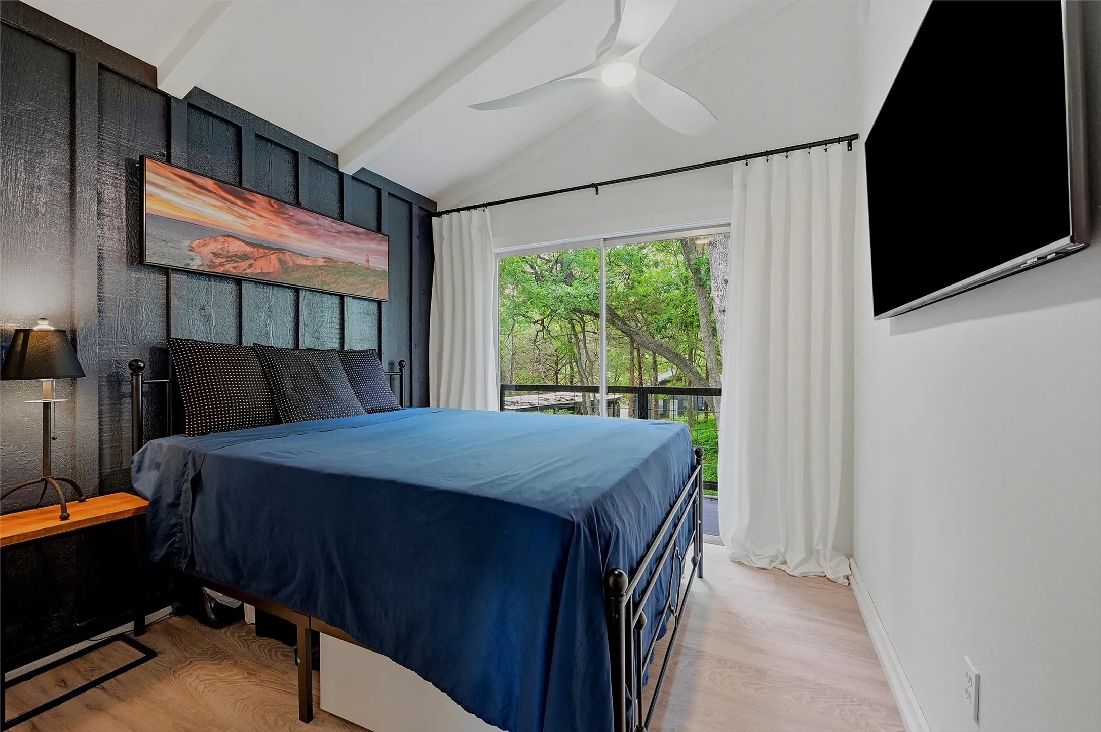 Single Family Residence For Sale in Grayson County , 130 Spanish Trail, Pottsboro, Texas 75076, 3 Bedroom, 2 Bathroom, Garage spaces, 1,935 Sqft, built in 1961, mls#21315900, Real Estate Agent in Pottsboro, Homes For Sale in Grayson county, Homes For Sale in Pottsboro, Realtor in Pottsboro Texas, Real Estate Brokerage Independent Realty Texas, Luminita Cordes Realtor
