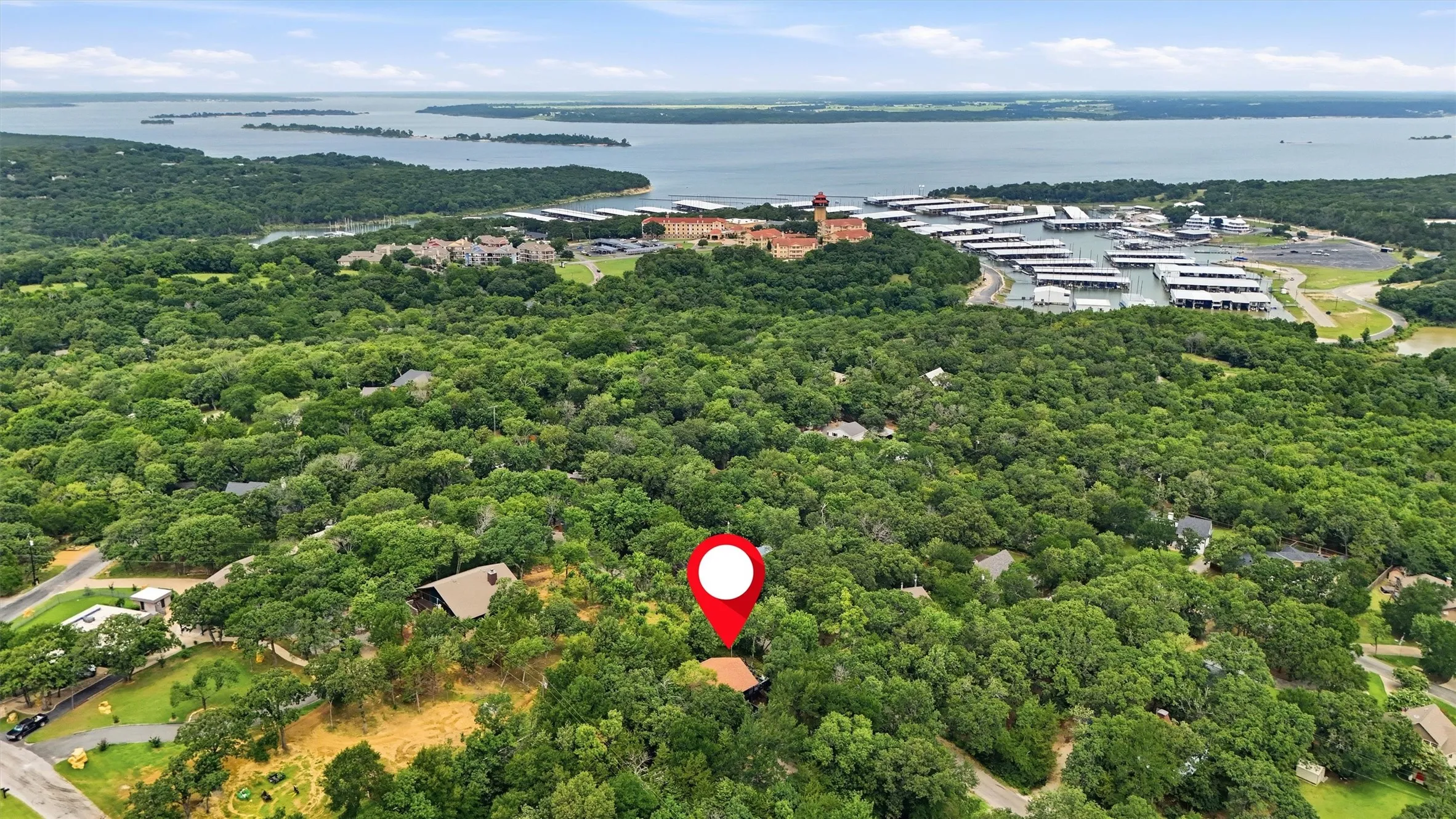 Single Family Residence For Sale in Grayson County , 130 Spanish Trail, Pottsboro, Texas 75076, 3 Bedroom, 2 Bathroom, Garage spaces, 1,935 Sqft, built in 1961, mls#21315900, Real Estate Agent in Pottsboro, Homes For Sale in Grayson county, Homes For Sale in Pottsboro, Realtor in Pottsboro Texas, Real Estate Brokerage Independent Realty Texas, Luminita Cordes Realtor