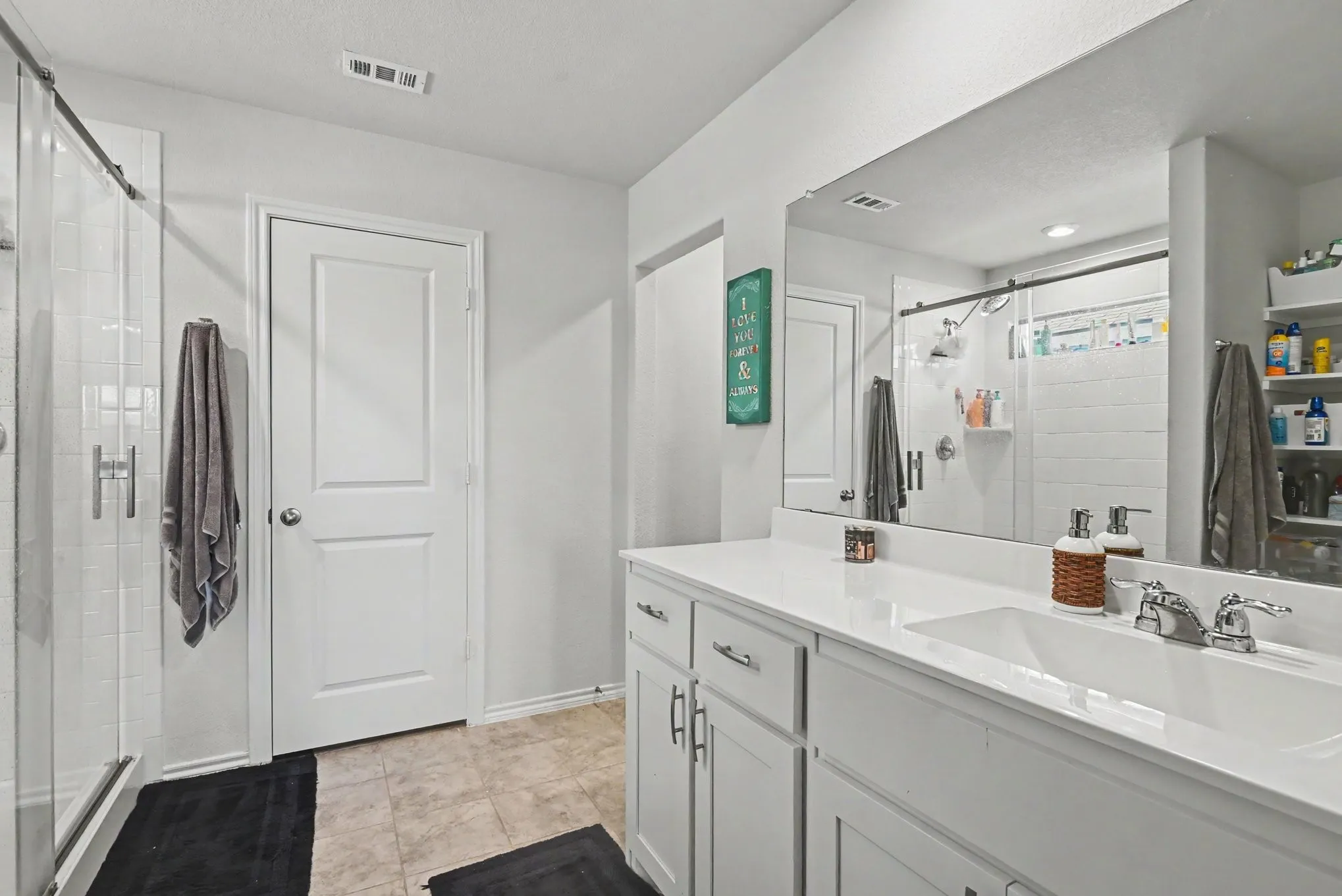 Single Family Residence For Sale in Tarrant County , 225 Olympia Marble Drive, Fort Worth, Texas 76131, 5 Bedroom, 2 Bathroom, 2 Garage spaces, 1,978 Sqft, built in 2023, mls#21314449, Real Estate Agent in Fort Worth, Homes For Sale in Tarrant county, Homes For Sale in Fort Worth, Realtor in Fort Worth Texas, Real Estate Brokerage Independent Realty Texas, Luminita Cordes Realtor