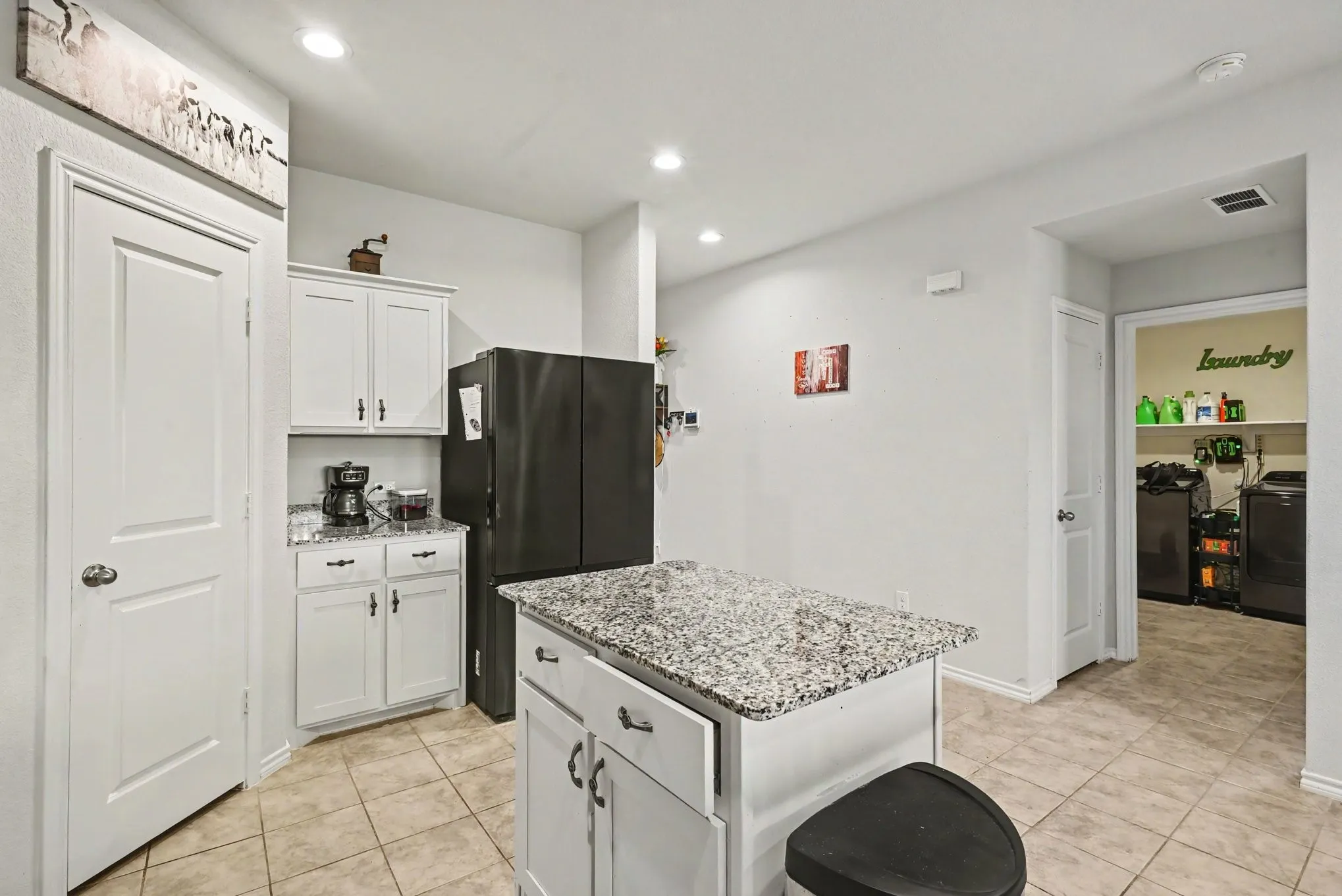 Single Family Residence For Sale in Tarrant County , 225 Olympia Marble Drive, Fort Worth, Texas 76131, 5 Bedroom, 2 Bathroom, 2 Garage spaces, 1,978 Sqft, built in 2023, mls#21314449, Real Estate Agent in Fort Worth, Homes For Sale in Tarrant county, Homes For Sale in Fort Worth, Realtor in Fort Worth Texas, Real Estate Brokerage Independent Realty Texas, Luminita Cordes Realtor