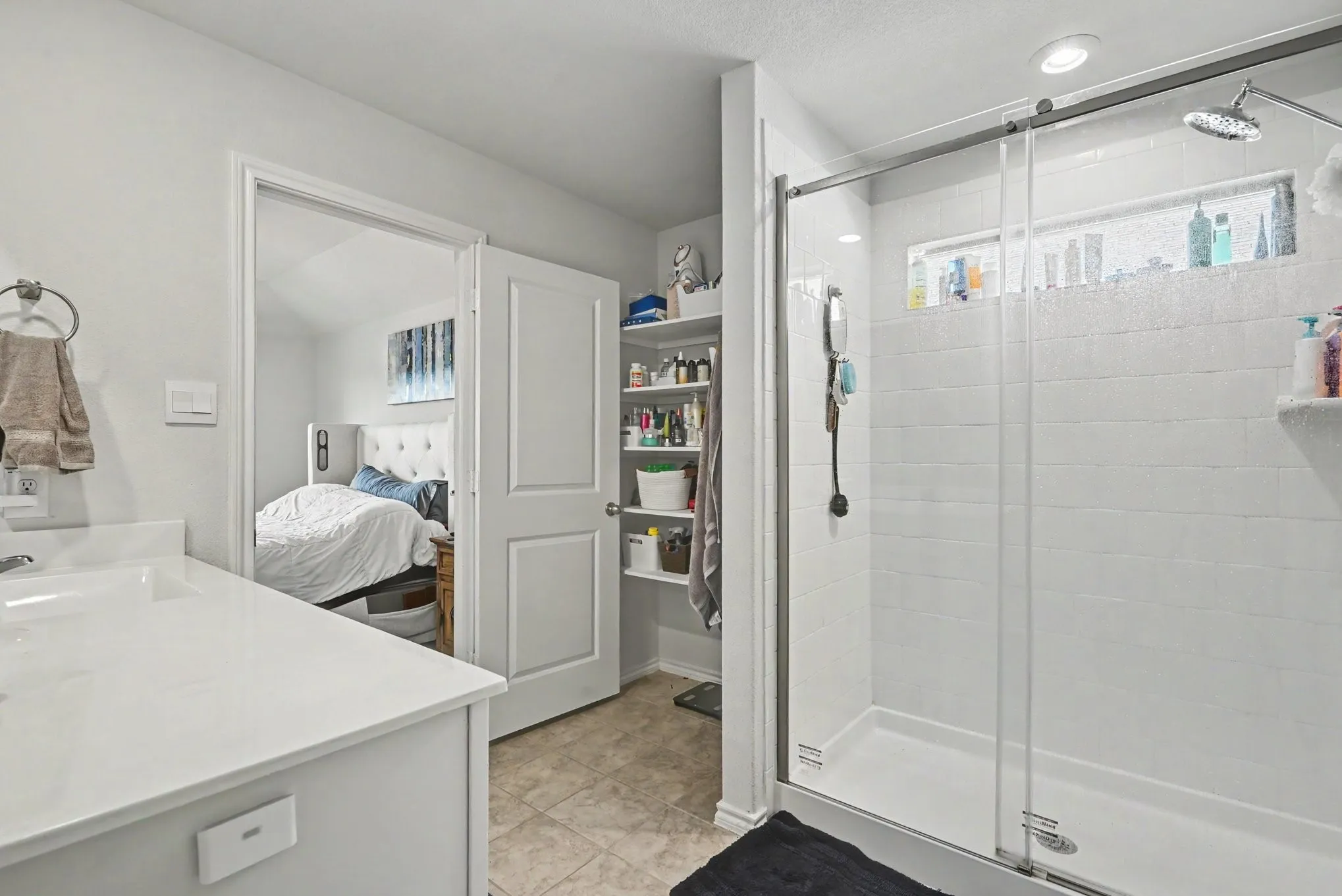 Single Family Residence For Sale in Tarrant County , 225 Olympia Marble Drive, Fort Worth, Texas 76131, 5 Bedroom, 2 Bathroom, 2 Garage spaces, 1,978 Sqft, built in 2023, mls#21314449, Real Estate Agent in Fort Worth, Homes For Sale in Tarrant county, Homes For Sale in Fort Worth, Realtor in Fort Worth Texas, Real Estate Brokerage Independent Realty Texas, Luminita Cordes Realtor