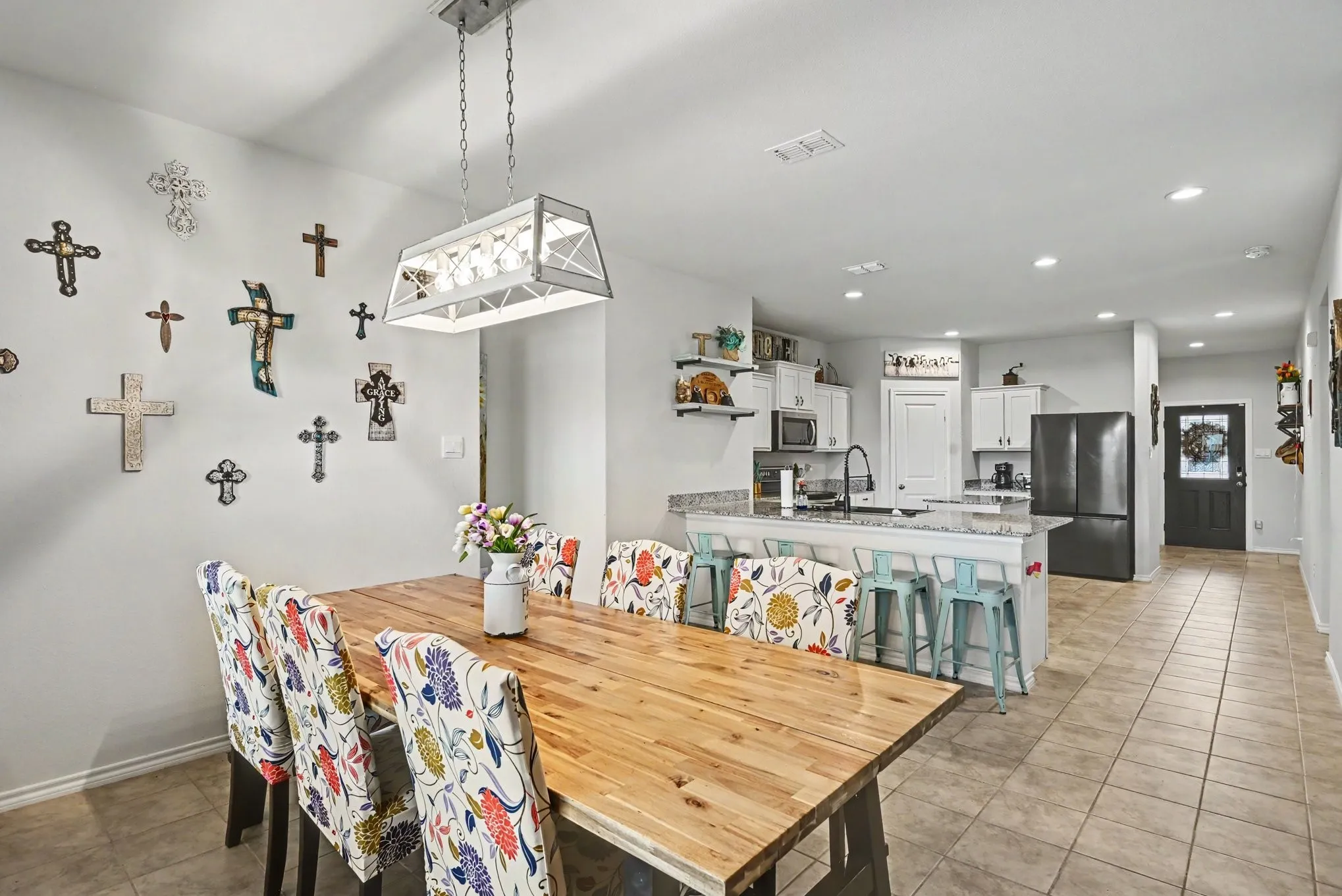 Single Family Residence For Sale in Tarrant County , 225 Olympia Marble Drive, Fort Worth, Texas 76131, 5 Bedroom, 2 Bathroom, 2 Garage spaces, 1,978 Sqft, built in 2023, mls#21314449, Real Estate Agent in Fort Worth, Homes For Sale in Tarrant county, Homes For Sale in Fort Worth, Realtor in Fort Worth Texas, Real Estate Brokerage Independent Realty Texas, Luminita Cordes Realtor