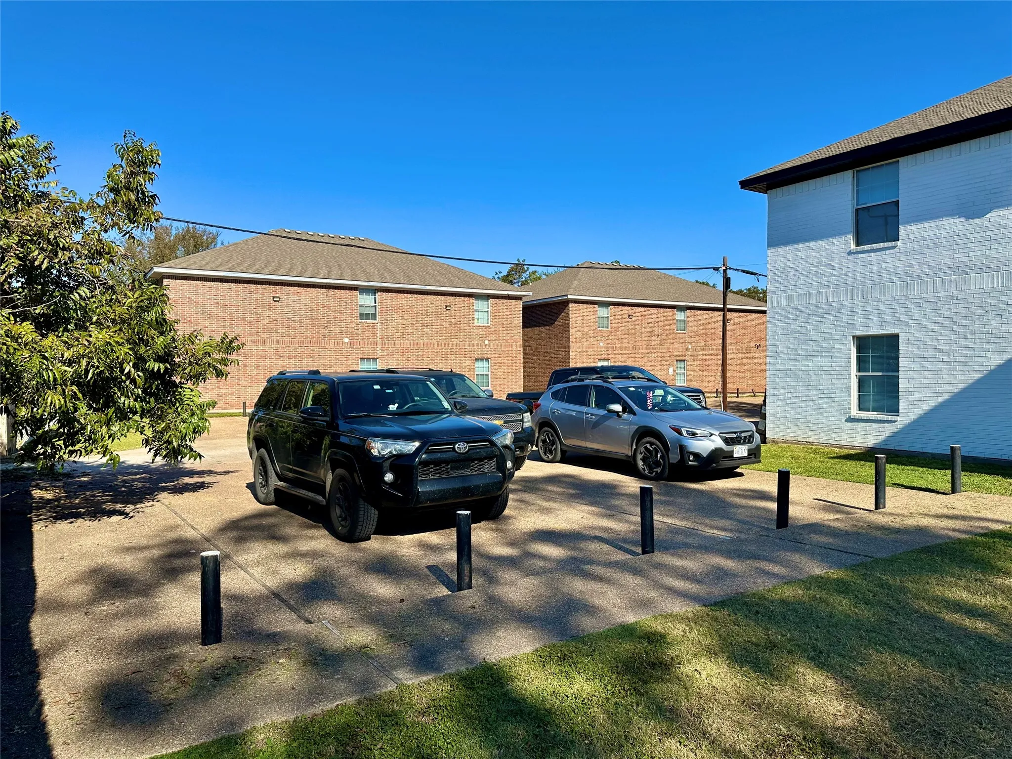 Quadruplex For Rent in Mc Lennan County , 1231 Wood Avenue D, Waco, Texas 76706, 4 Bedroom, 2 Bathroom, Garage spaces, 2,240 Sqft, built in 2003, mls#21316046, Real Estate Agent in Waco, Homes For Rent in Mc Lennan county, Homes For Rent in Waco, Realtor in Waco Texas, Real Estate Brokerage Independent Realty Texas, Luminita Cordes Realtor