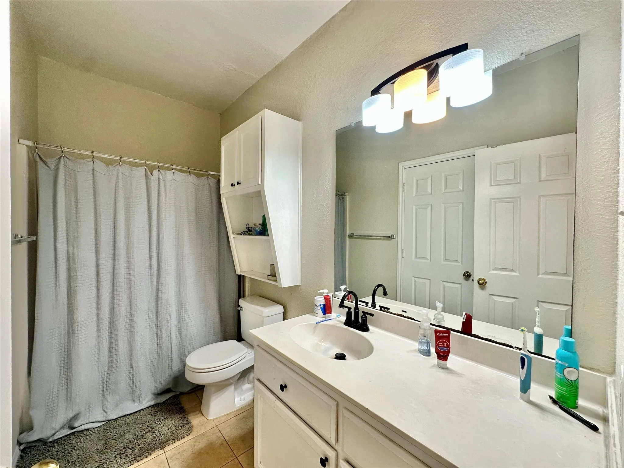 Quadruplex For Rent in Mc Lennan County , 1231 Wood Avenue D, Waco, Texas 76706, 4 Bedroom, 2 Bathroom, Garage spaces, 2,240 Sqft, built in 2003, mls#21316046, Real Estate Agent in Waco, Homes For Rent in Mc Lennan county, Homes For Rent in Waco, Realtor in Waco Texas, Real Estate Brokerage Independent Realty Texas, Luminita Cordes Realtor