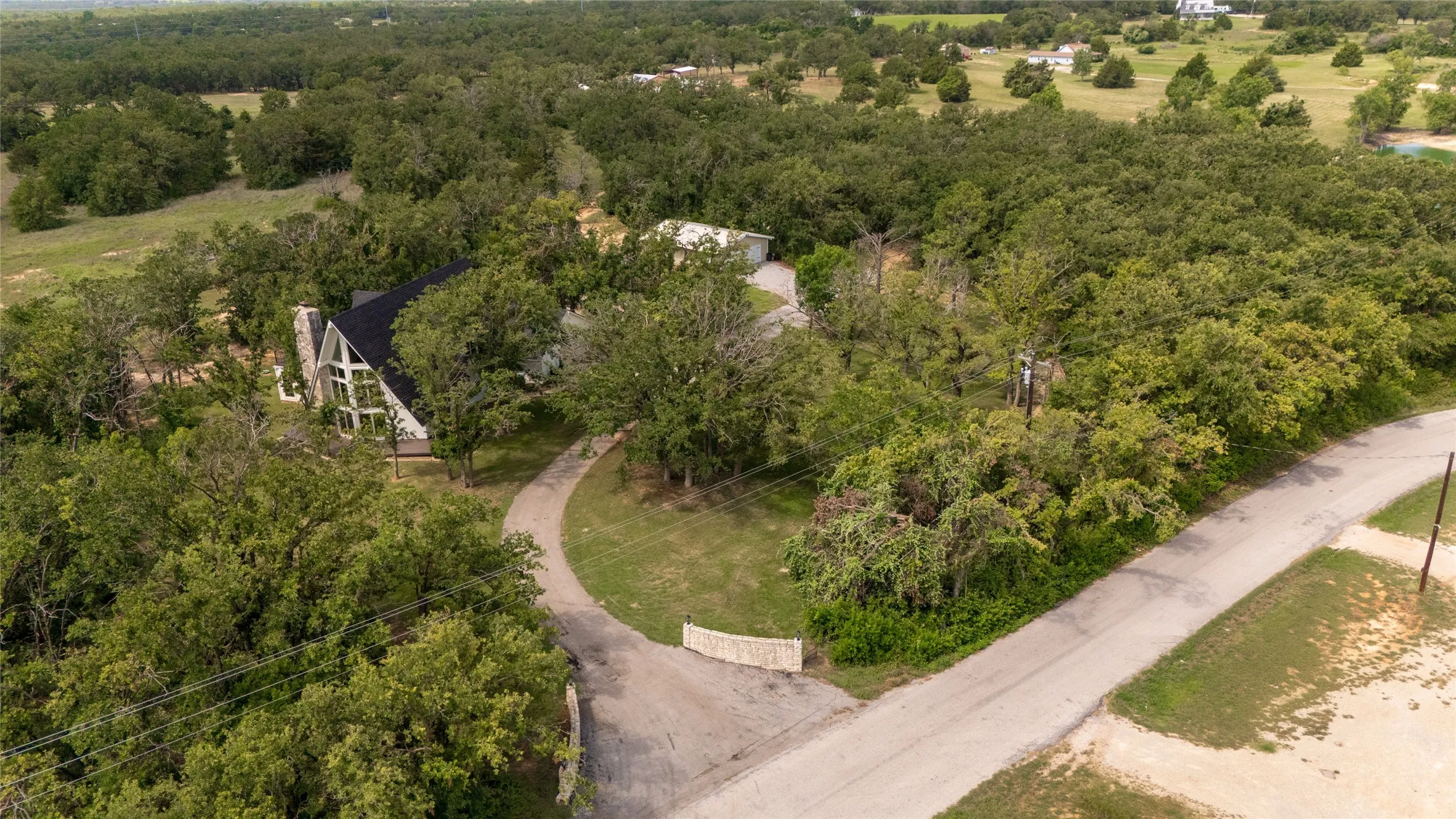 Single Family Residence For Sale in Wise County , 1704 County Road 3555, Paradise, Texas 76073, 4 Bedroom, 3 Bathroom, 2 Garage spaces, 2,563 Sqft, built in 1991, mls#21299241, Real Estate Agent in Paradise, Homes For Sale in Wise county, Homes For Sale in Paradise, Realtor in Paradise Texas, Real Estate Brokerage Independent Realty Texas, Luminita Cordes Realtor
