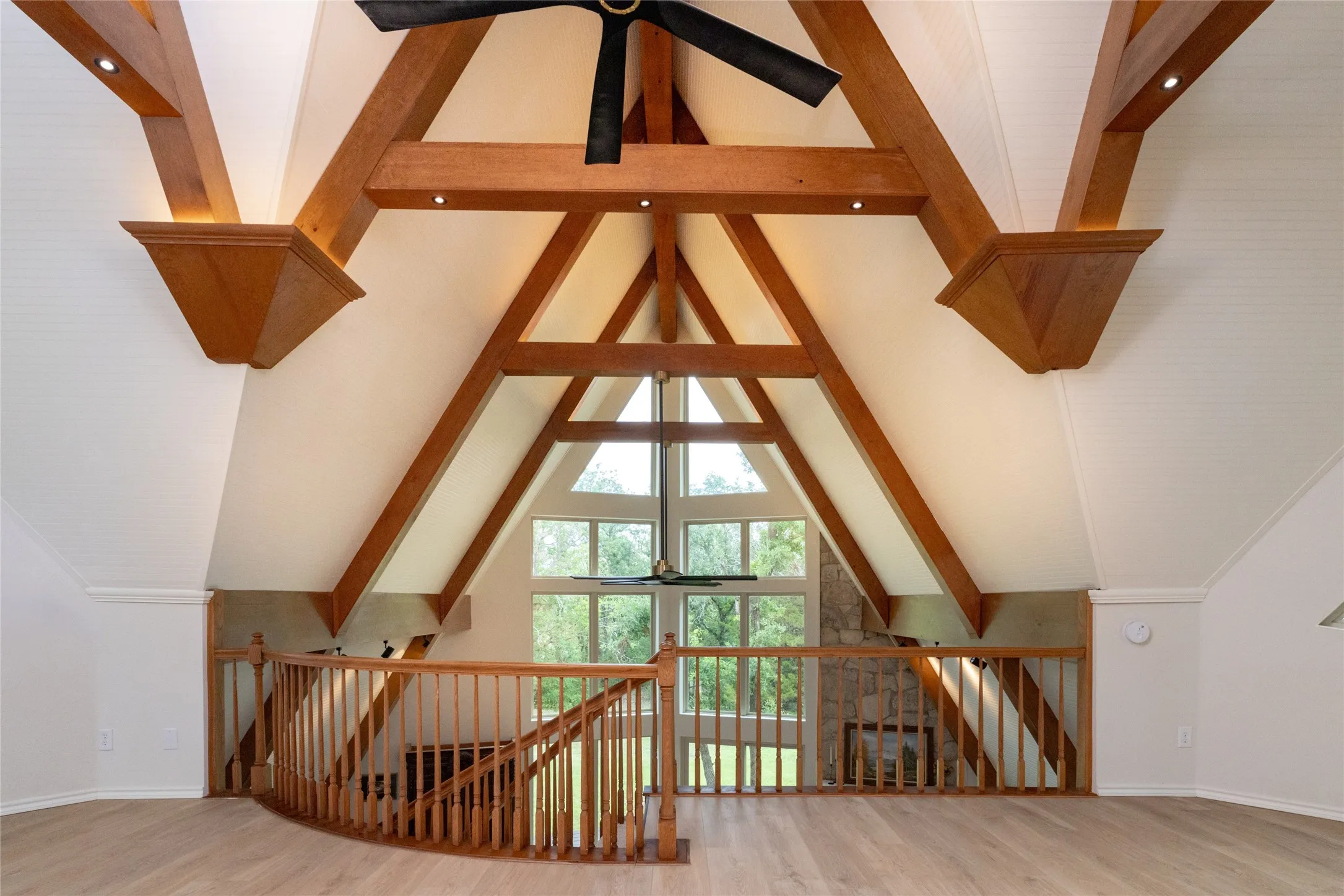 The Loft speaks for itself.  The custom wall library is unmatched. Choose your favorite book and relax on the deck surrounded by trees.