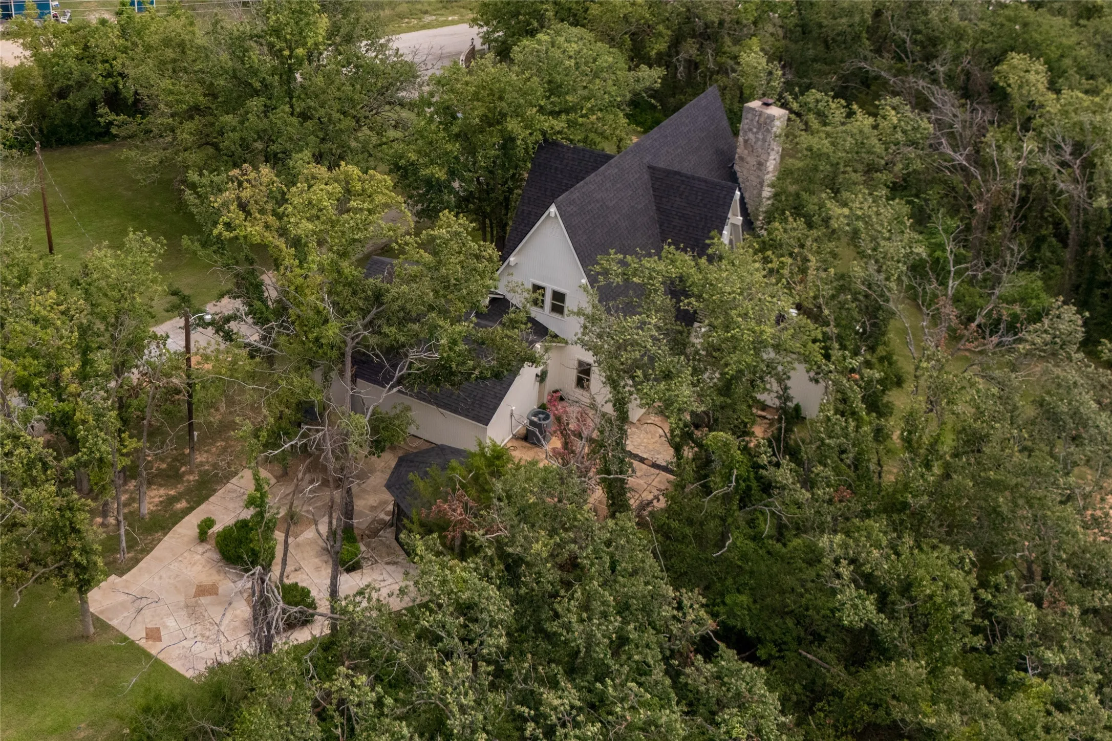 Single Family Residence For Sale in Wise County , 1704 County Road 3555, Paradise, Texas 76073, 4 Bedroom, 3 Bathroom, 2 Garage spaces, 2,563 Sqft, built in 1991, mls#21299241, Real Estate Agent in Paradise, Homes For Sale in Wise county, Homes For Sale in Paradise, Realtor in Paradise Texas, Real Estate Brokerage Independent Realty Texas, Luminita Cordes Realtor