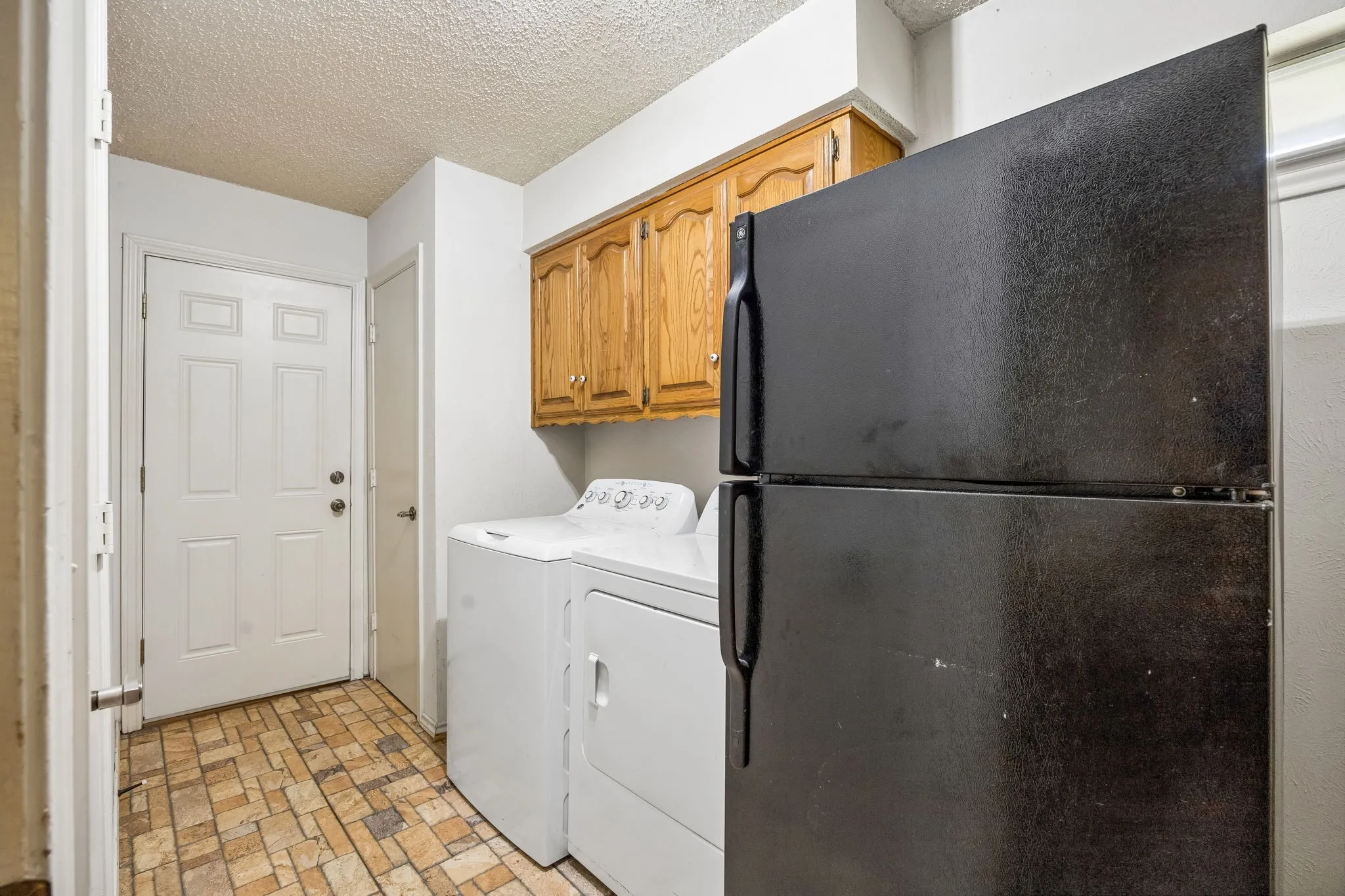 Single Family Residence For Sale in Dallas County , 505 Fireside Drive, Richardson, Texas 75081, 4 Bedroom, 3 Bathroom, 2 Garage spaces, 2,101 Sqft, built in 1978, mls#21316056, Real Estate Agent in Richardson, Homes For Sale in Dallas county, Homes For Sale in Richardson, Realtor in Richardson Texas, Real Estate Brokerage Independent Realty Texas, Luminita Cordes Realtor