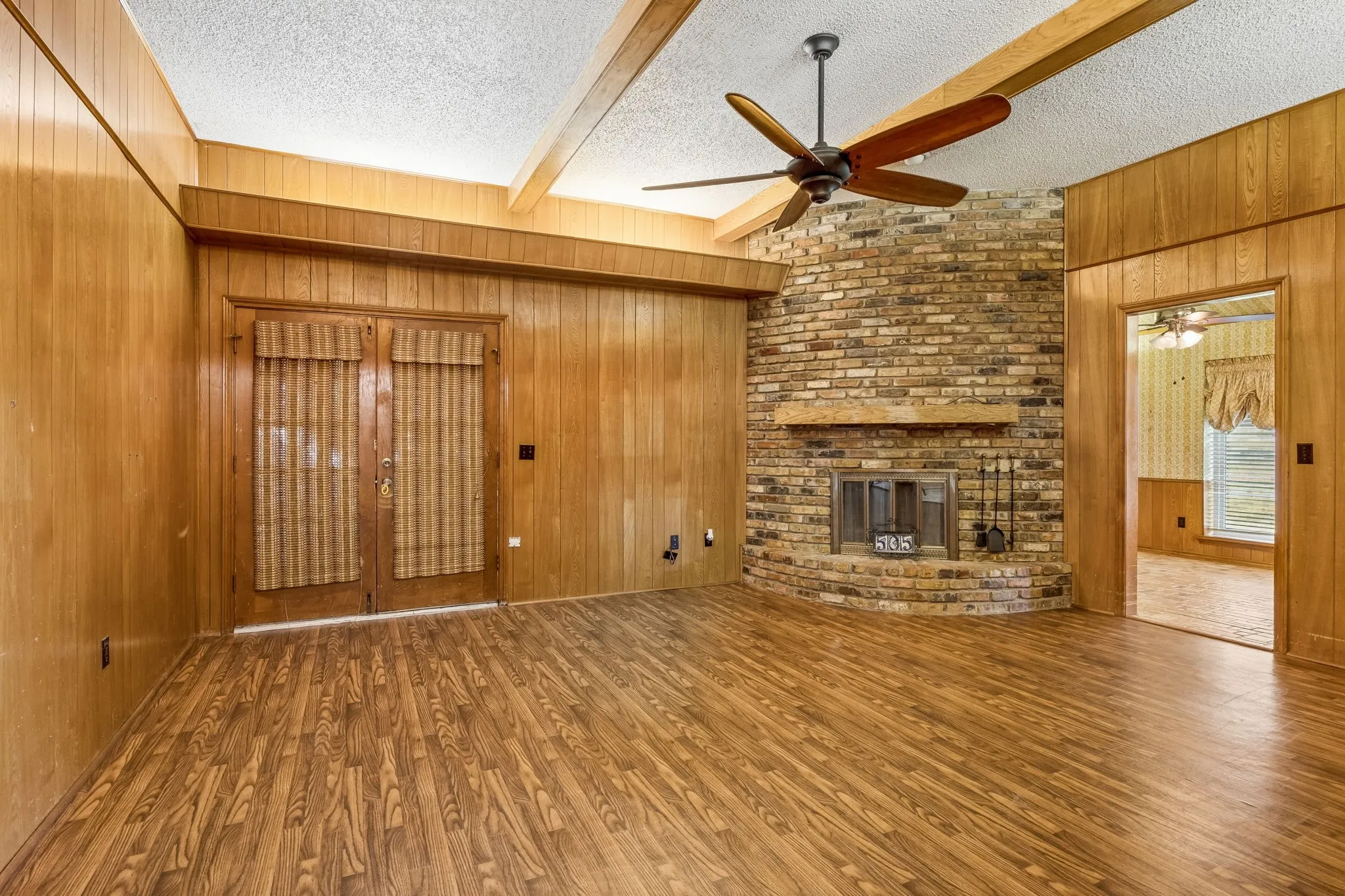 Single Family Residence For Sale in Dallas County , 505 Fireside Drive, Richardson, Texas 75081, 4 Bedroom, 3 Bathroom, 2 Garage spaces, 2,101 Sqft, built in 1978, mls#21316056, Real Estate Agent in Richardson, Homes For Sale in Dallas county, Homes For Sale in Richardson, Realtor in Richardson Texas, Real Estate Brokerage Independent Realty Texas, Luminita Cordes Realtor