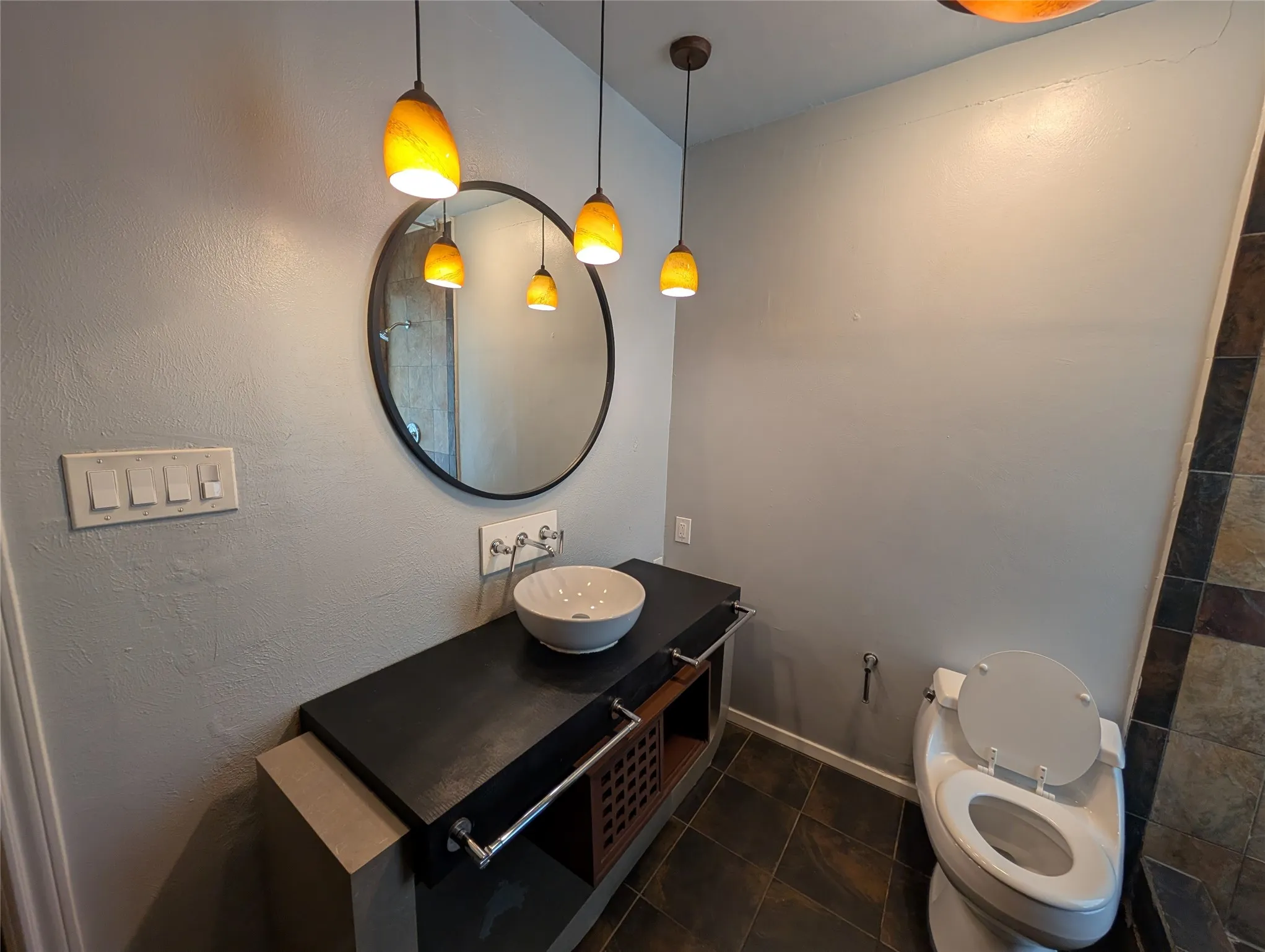 Single Family Residence For Rent in Dallas County , 2703 Running Brook Lane, Dallas, Texas 75228, 3 Bedroom, 3 Bathroom, Garage spaces, 1,805 Sqft, built in 1964, mls#21316072, Real Estate Agent in Dallas, Homes For Rent in Dallas county, Homes For Rent in Dallas, Realtor in Dallas Texas, Real Estate Brokerage Independent Realty Texas, Luminita Cordes Realtor