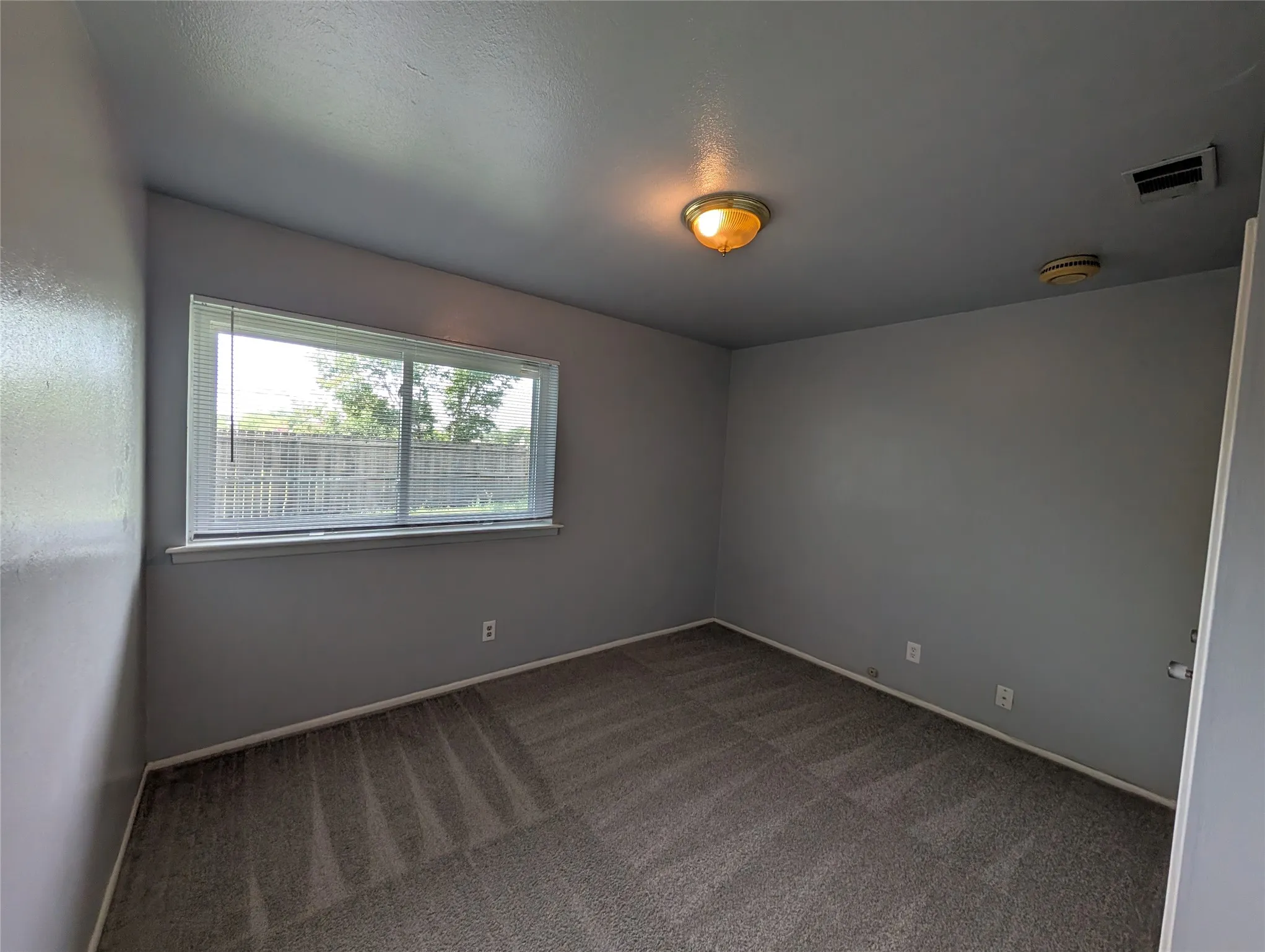 Single Family Residence For Rent in Dallas County , 2703 Running Brook Lane, Dallas, Texas 75228, 3 Bedroom, 3 Bathroom, Garage spaces, 1,805 Sqft, built in 1964, mls#21316072, Real Estate Agent in Dallas, Homes For Rent in Dallas county, Homes For Rent in Dallas, Realtor in Dallas Texas, Real Estate Brokerage Independent Realty Texas, Luminita Cordes Realtor