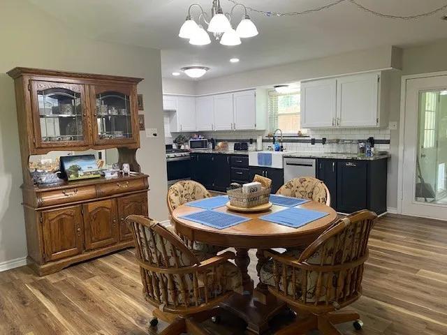 Single Family Residence For Sale in Henderson County , 7695 FM 59, Athens, Texas 75751, 3 Bedroom, 2 Bathroom, 2 Garage spaces, 1,812 Sqft, built in 1985, mls#21315933, Real Estate Agent in Athens, Homes For Sale in Henderson county, Homes For Sale in Athens, Realtor in Athens Texas, Real Estate Brokerage Independent Realty Texas, Luminita Cordes Realtor