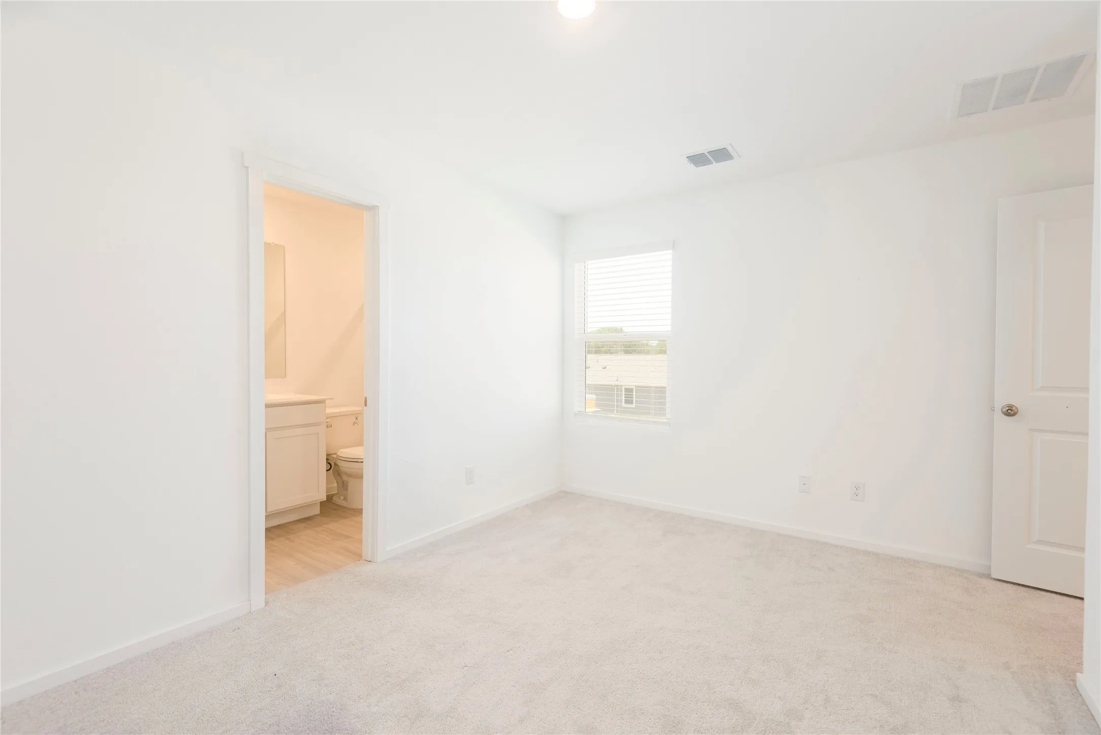 Single Family Residence For Rent in Collin County , 6804 Bramblewood Drive, Princeton, Texas 75407, 3 Bedroom, 3 Bathroom, 1 Garage spaces, 1,374 Sqft, built in 2024, mls#21316044, Real Estate Agent in Princeton, Homes For Rent in Collin county, Homes For Rent in Princeton, Realtor in Princeton Texas, Real Estate Brokerage Independent Realty Texas, Luminita Cordes Realtor