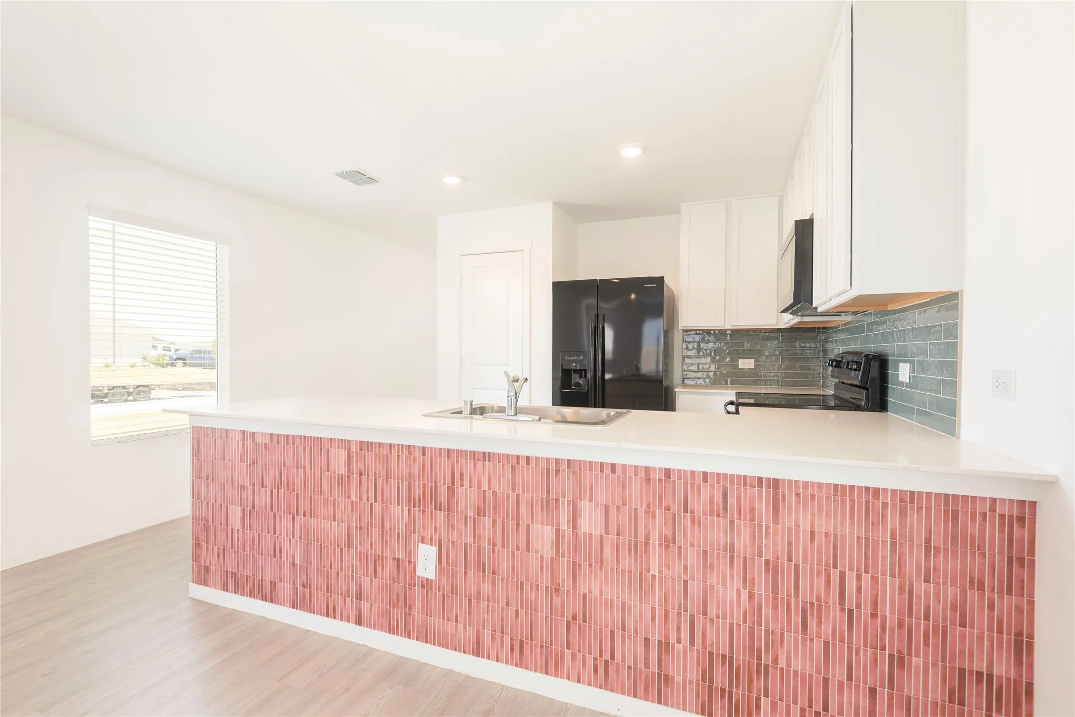 Single Family Residence For Rent in Collin County , 6804 Bramblewood Drive, Princeton, Texas 75407, 3 Bedroom, 3 Bathroom, 1 Garage spaces, 1,374 Sqft, built in 2024, mls#21316044, Real Estate Agent in Princeton, Homes For Rent in Collin county, Homes For Rent in Princeton, Realtor in Princeton Texas, Real Estate Brokerage Independent Realty Texas, Luminita Cordes Realtor