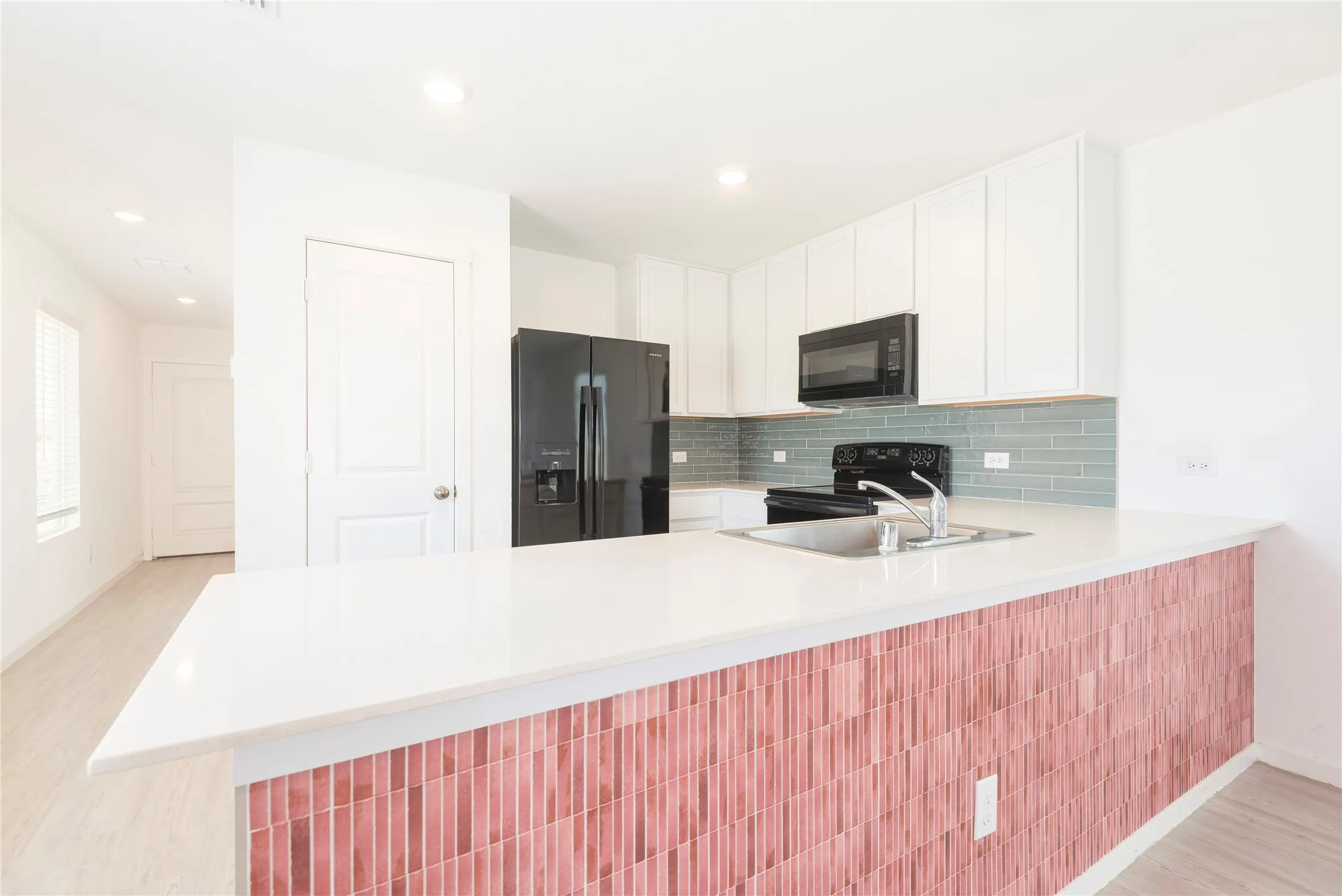 Single Family Residence For Rent in Collin County , 6804 Bramblewood Drive, Princeton, Texas 75407, 3 Bedroom, 3 Bathroom, 1 Garage spaces, 1,374 Sqft, built in 2024, mls#21316044, Real Estate Agent in Princeton, Homes For Rent in Collin county, Homes For Rent in Princeton, Realtor in Princeton Texas, Real Estate Brokerage Independent Realty Texas, Luminita Cordes Realtor