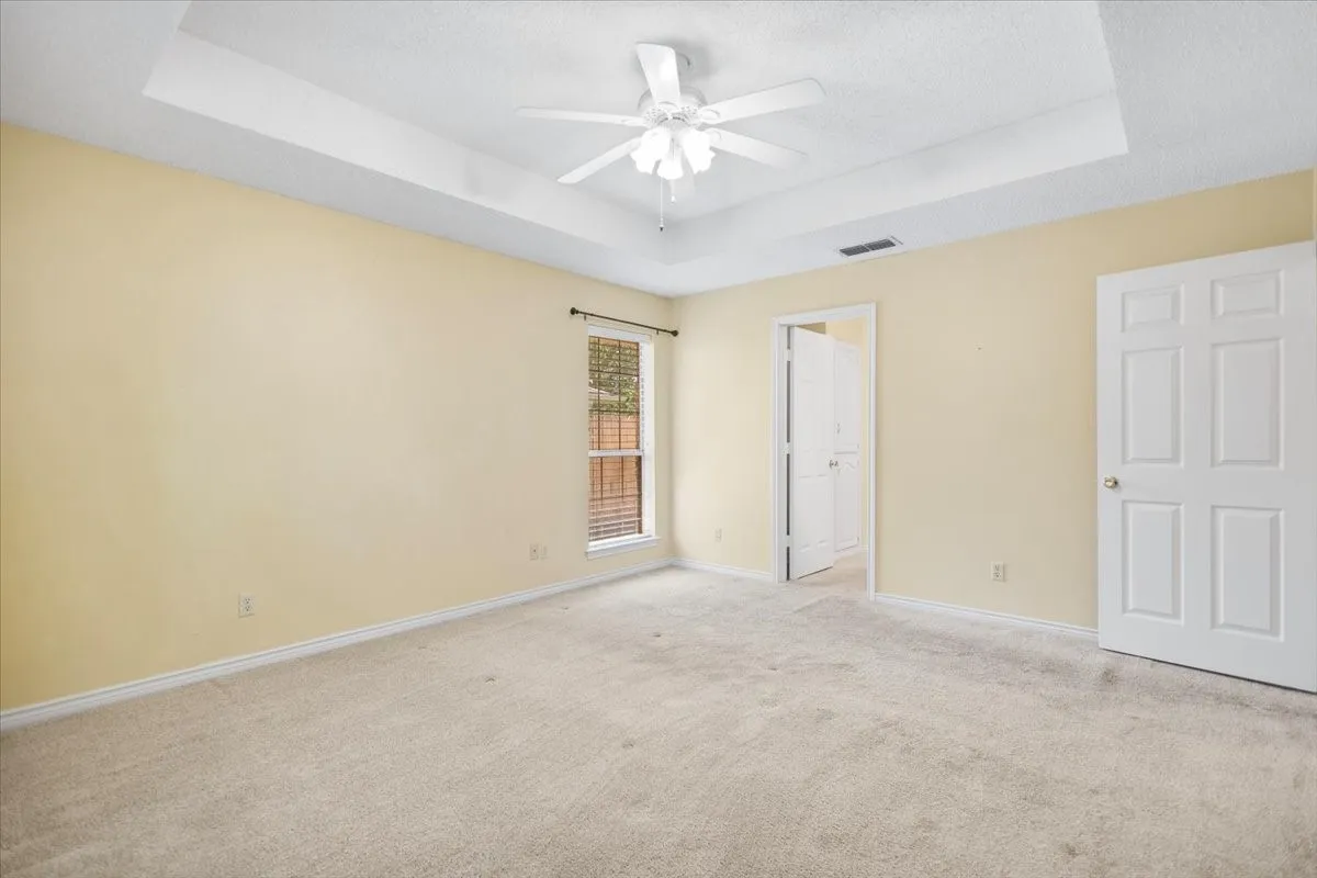 Single Family Residence For Sale in Smith County , 2824 Crestview Avenue, Tyler, Texas 75701, 2 Bedroom, 2 Bathroom, 2 Garage spaces, 1,626 Sqft, built in 1993, mls#21316075, Real Estate Agent in Tyler, Homes For Sale in Smith county, Homes For Sale in Tyler, Realtor in Tyler Texas, Real Estate Brokerage Independent Realty Texas, Luminita Cordes Realtor